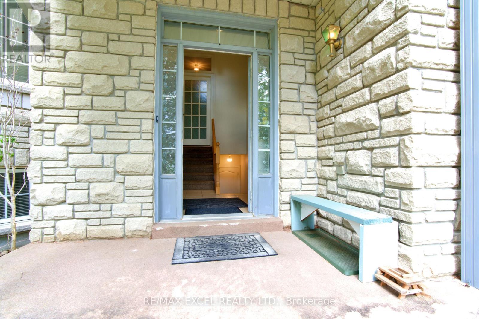 12 Cardinal Way Property Photo 7