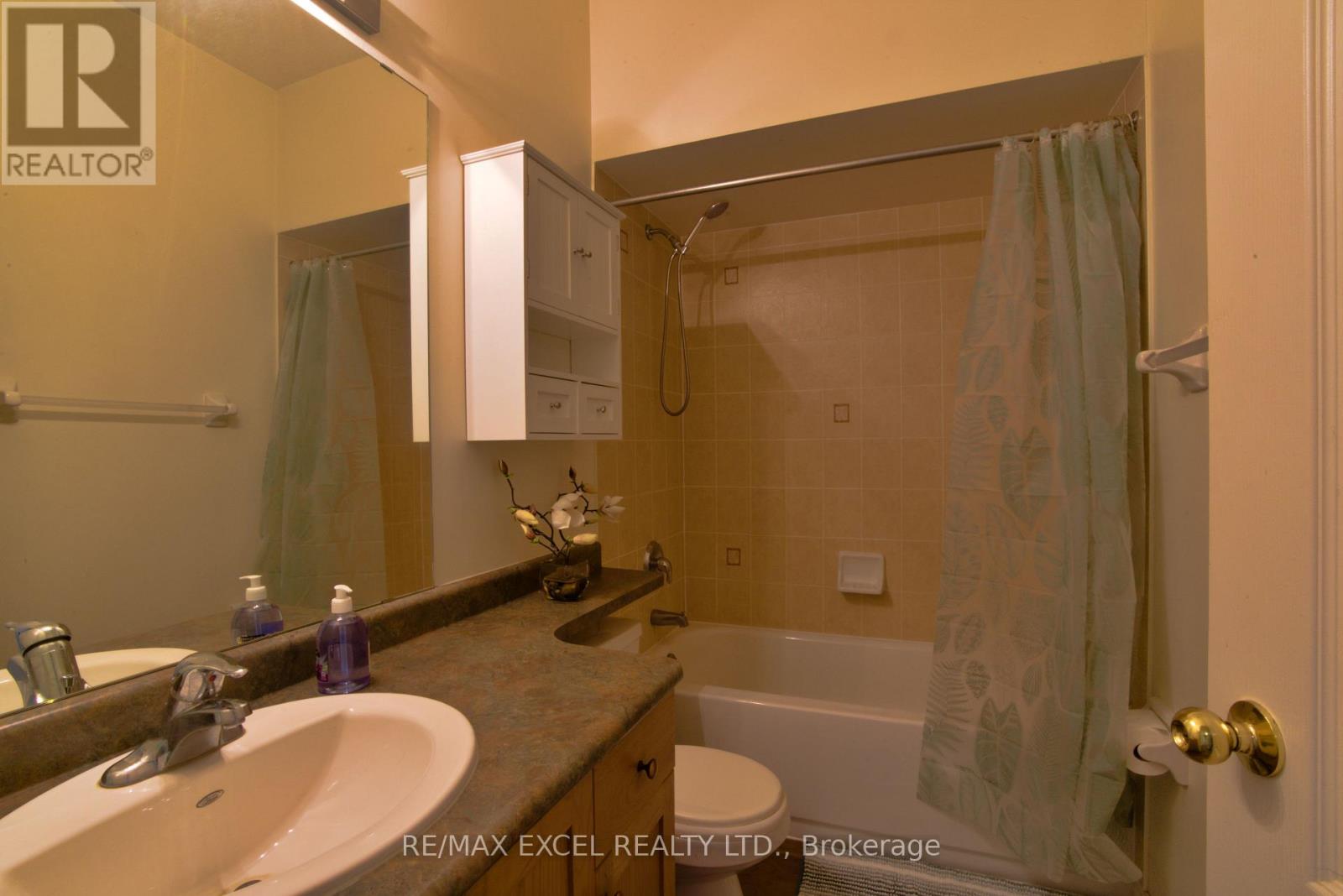 12 Cardinal Way Property Photo 31