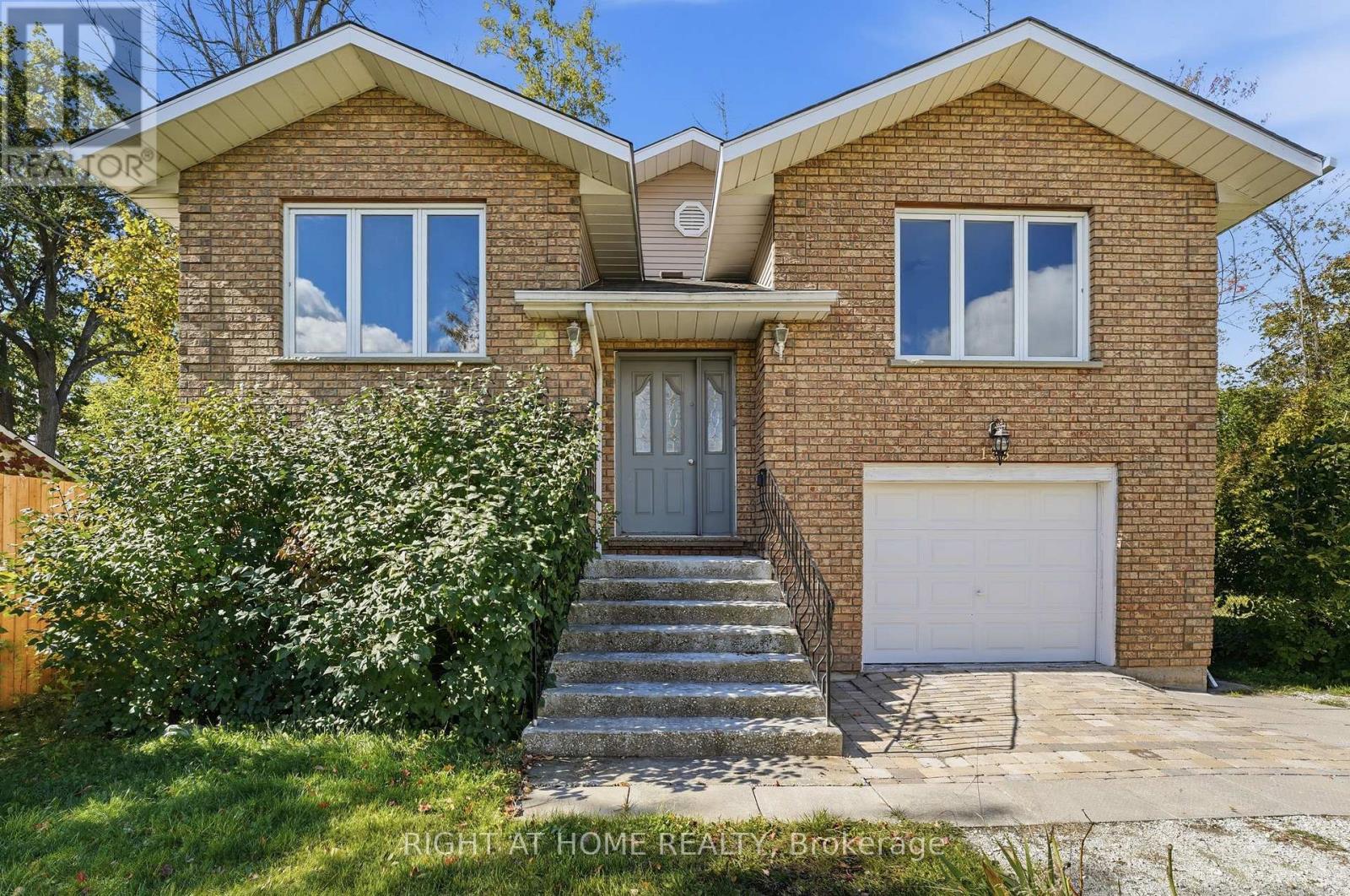 138 45th Street N Property Photo 2