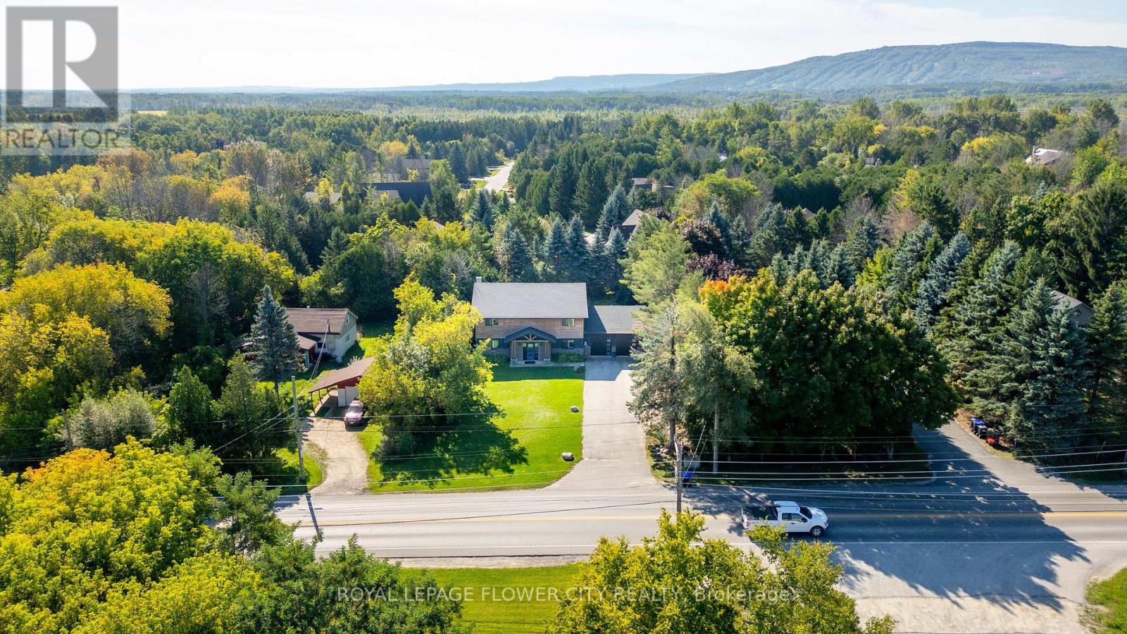734 Mountain Road Property Photo 2