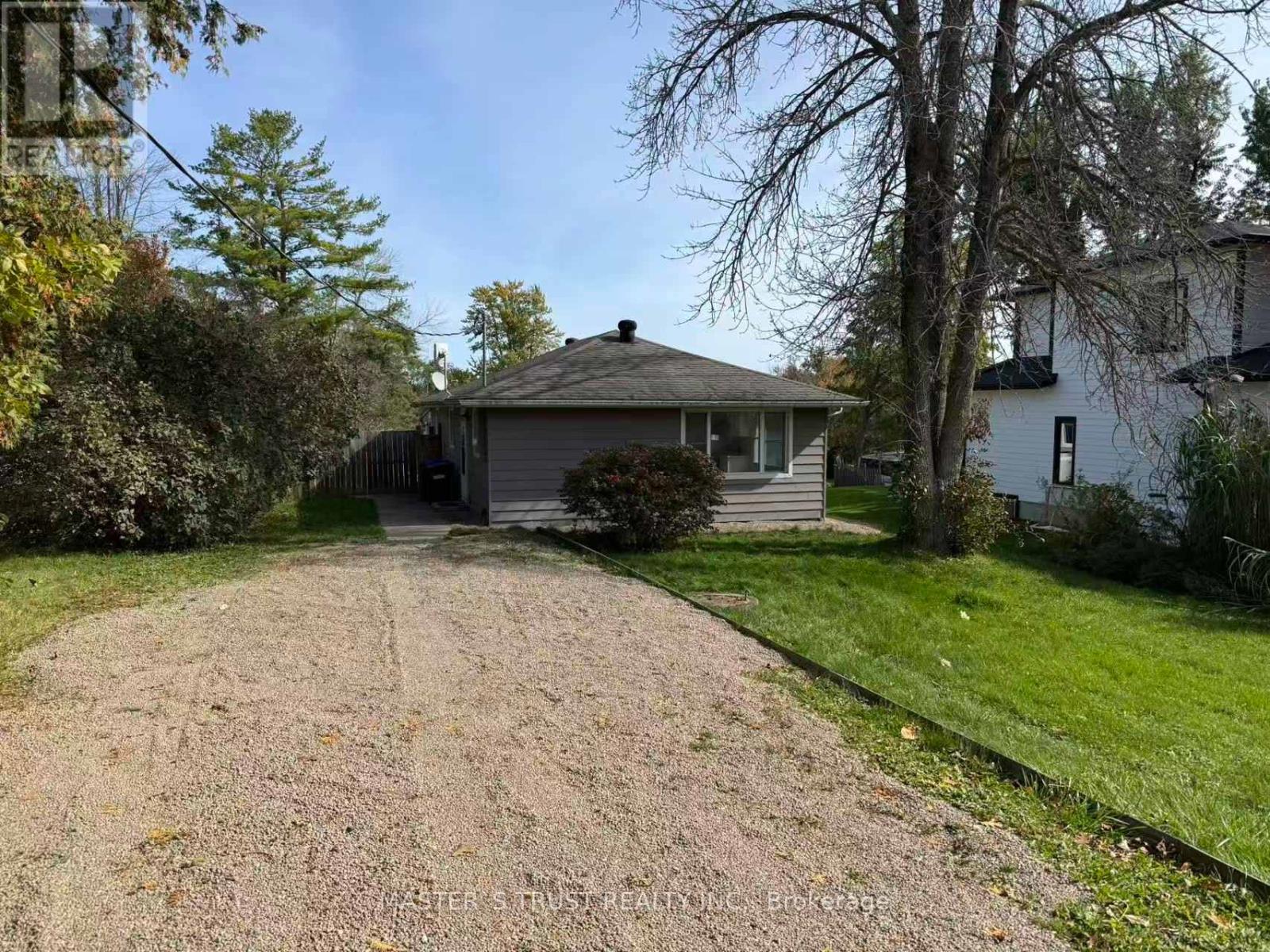 3965 Hilltop Road Property Photo 3