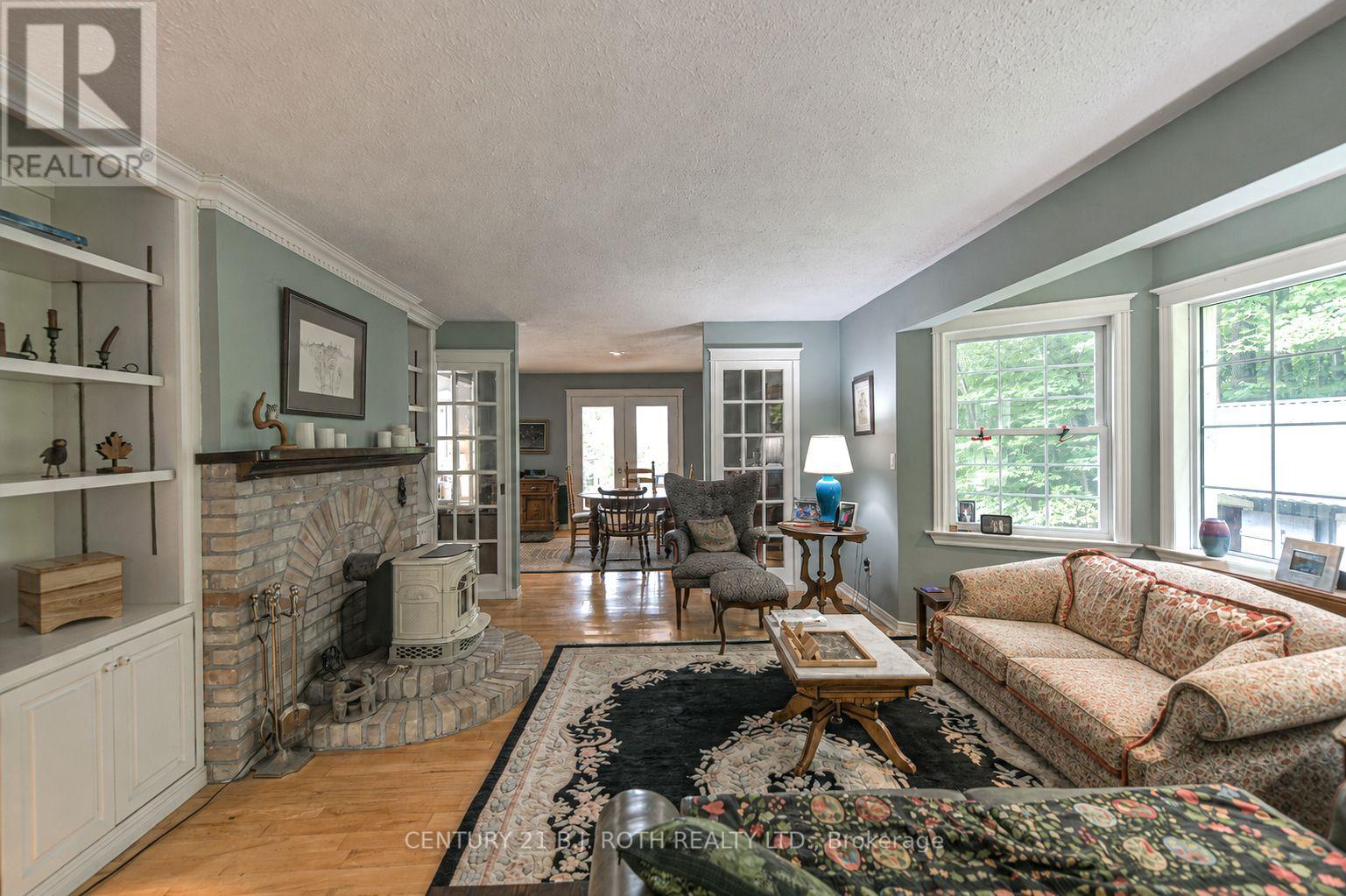 652 Warminster Side Road Property Photo 8