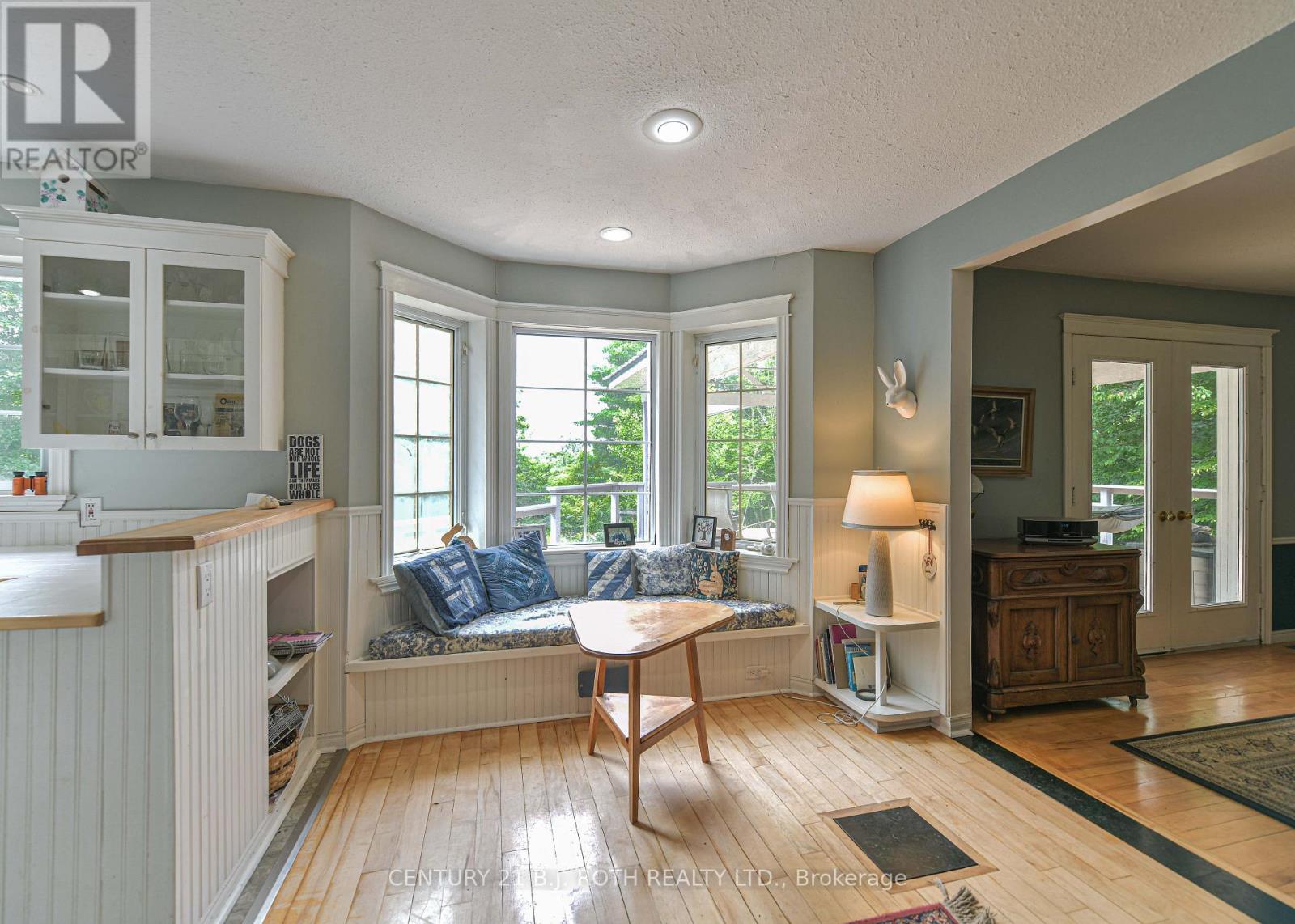 652 Warminster Side Road Property Photo 11