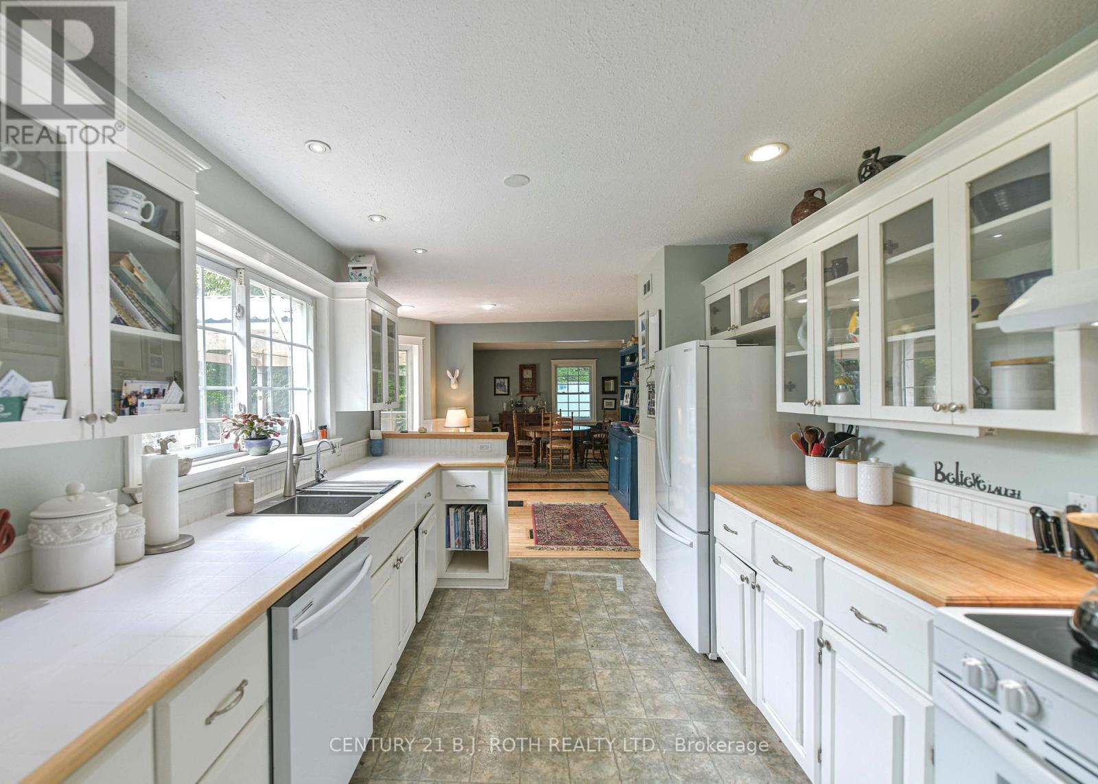 652 Warminster Side Road Property Photo 14
