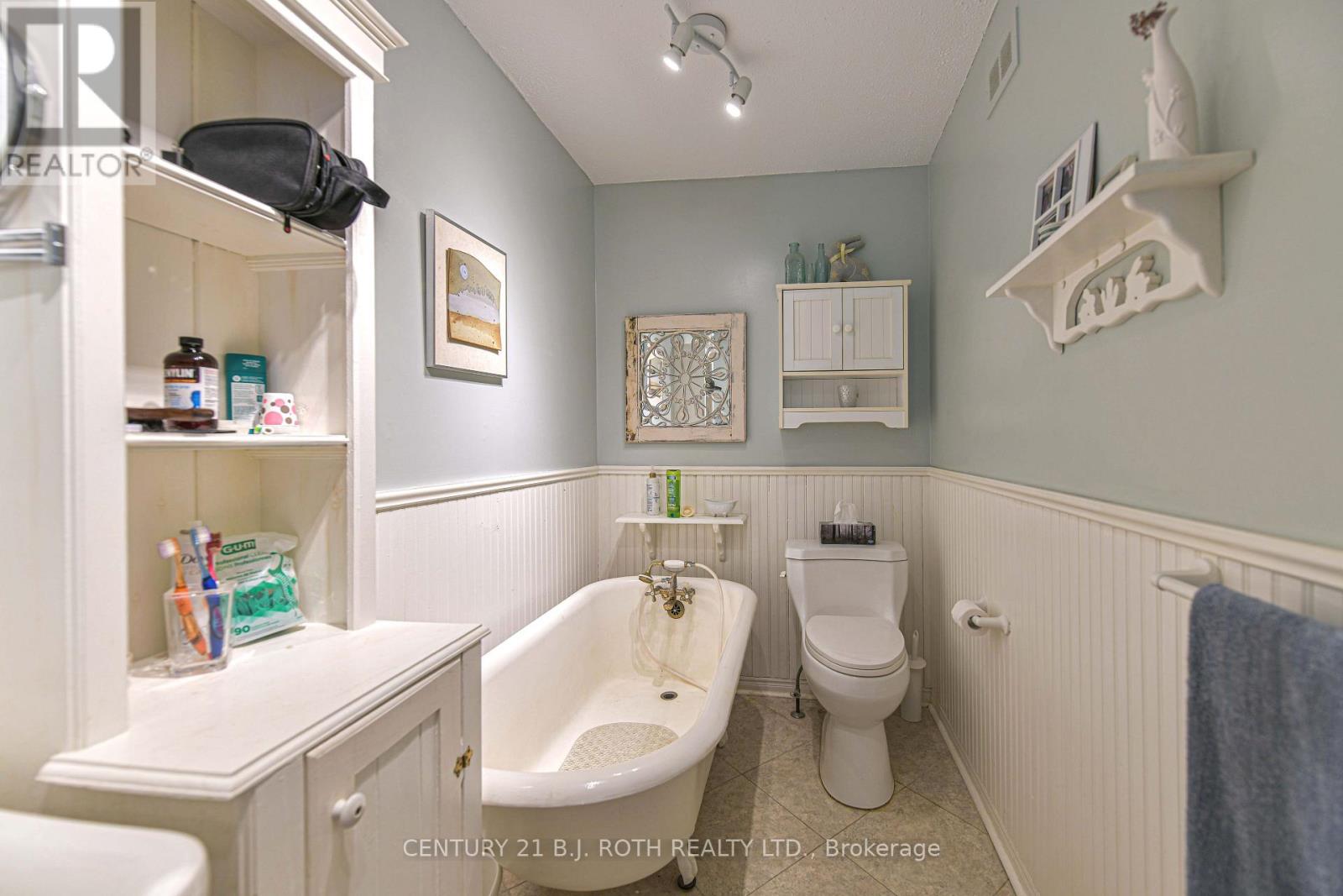 652 Warminster Side Road Property Photo 21