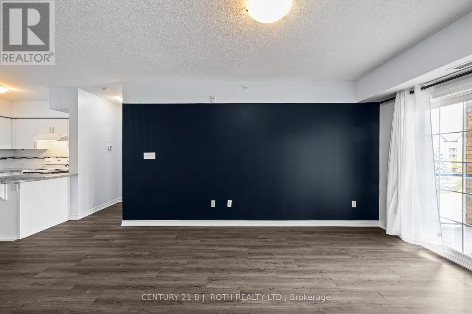 303 - 41 Ferndale Drive S Property Photo 9