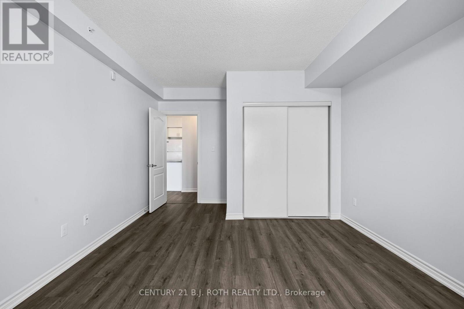 303 - 41 Ferndale Drive S Property Photo 13