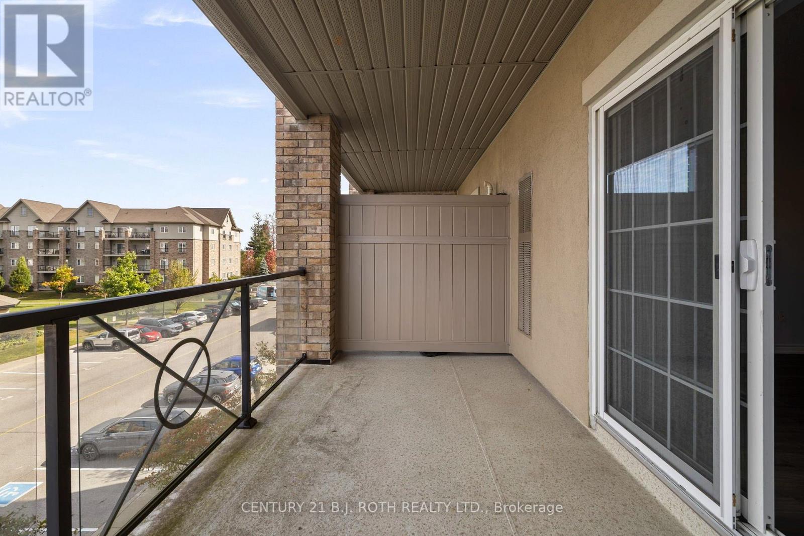 303 - 41 Ferndale Drive S Property Photo 16