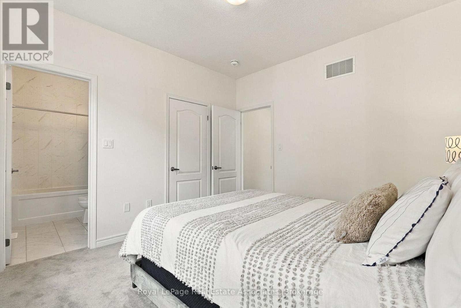 93 Village Gate Drive Property Photo 12