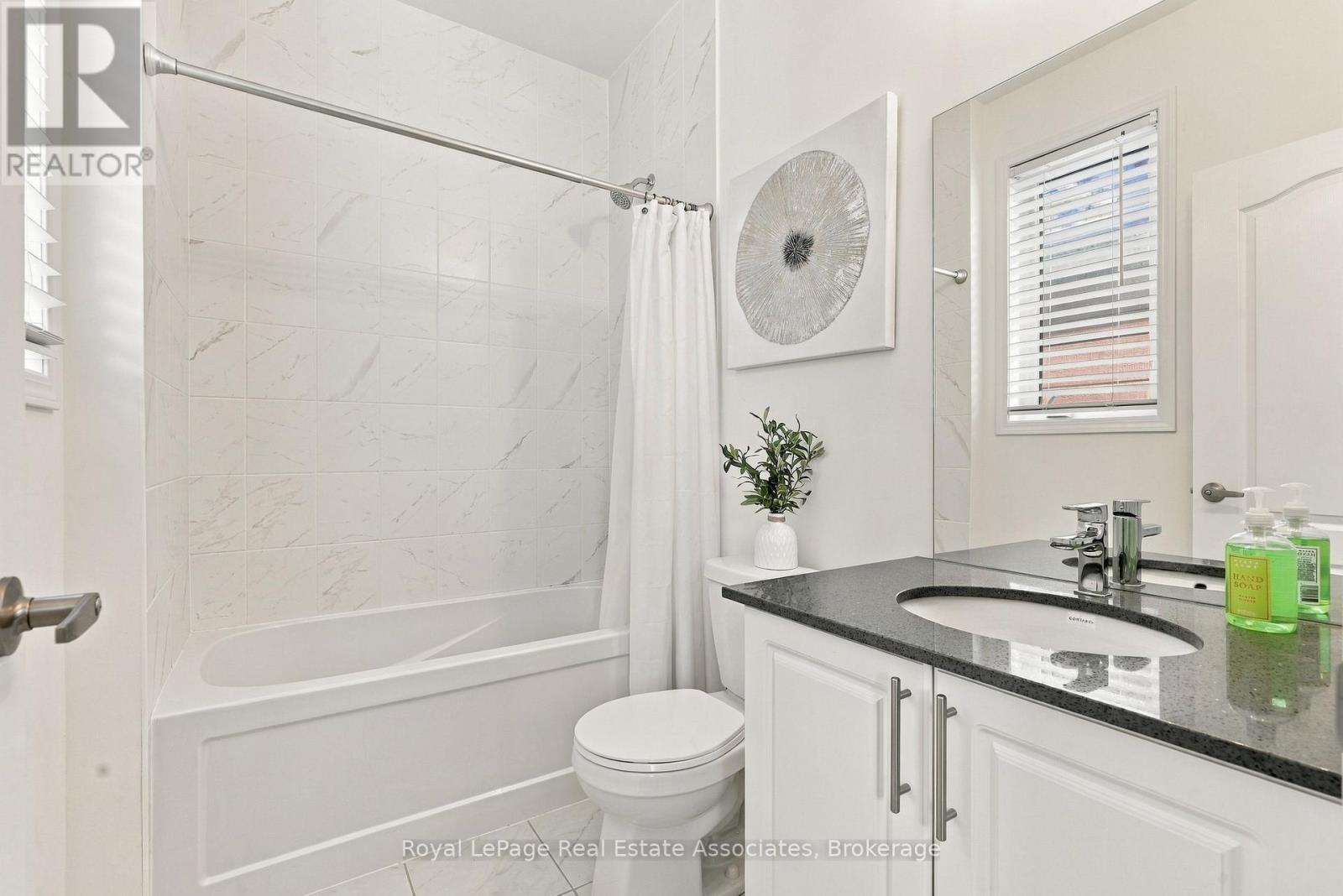 93 Village Gate Drive Property Photo 13