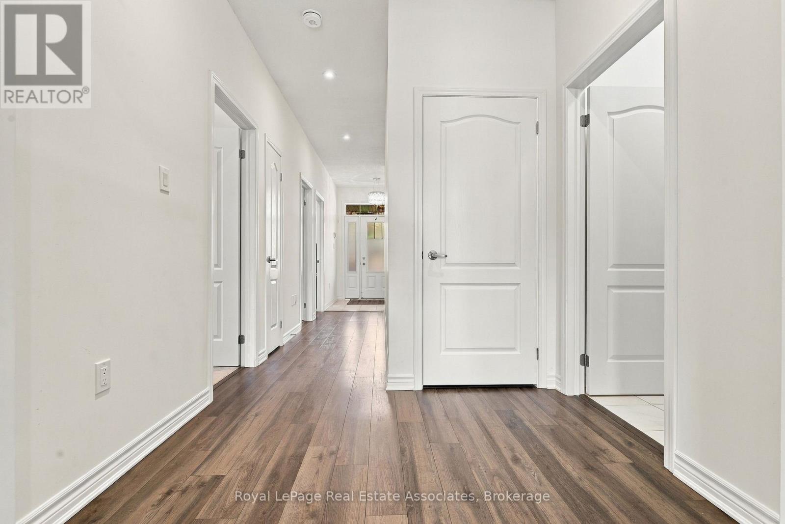 93 Village Gate Drive Property Photo 15