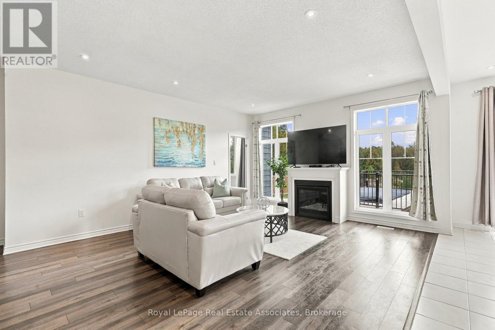 93 Village Gate Drive Property Photo 23