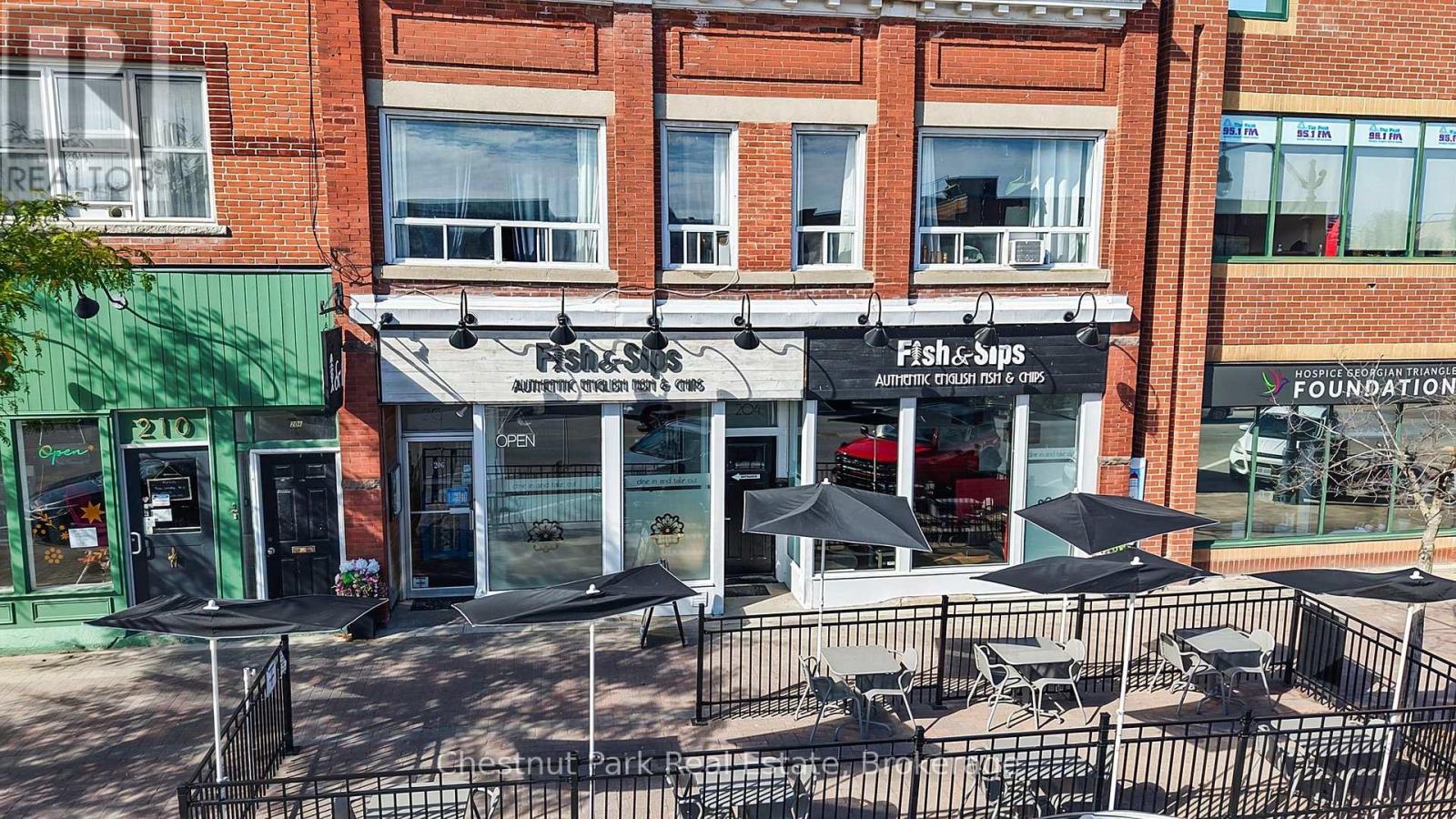 202-204-206 Hurontario Street Property Photo 3