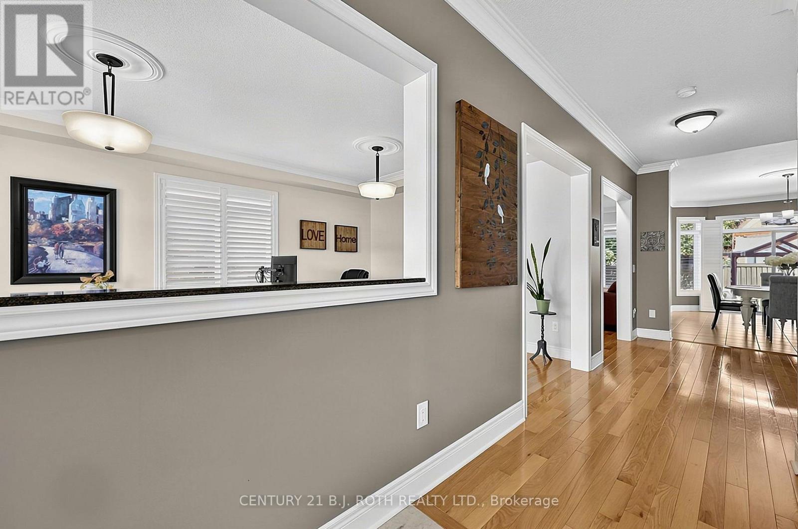 81 Royal Park Boulevard Property Photo 6