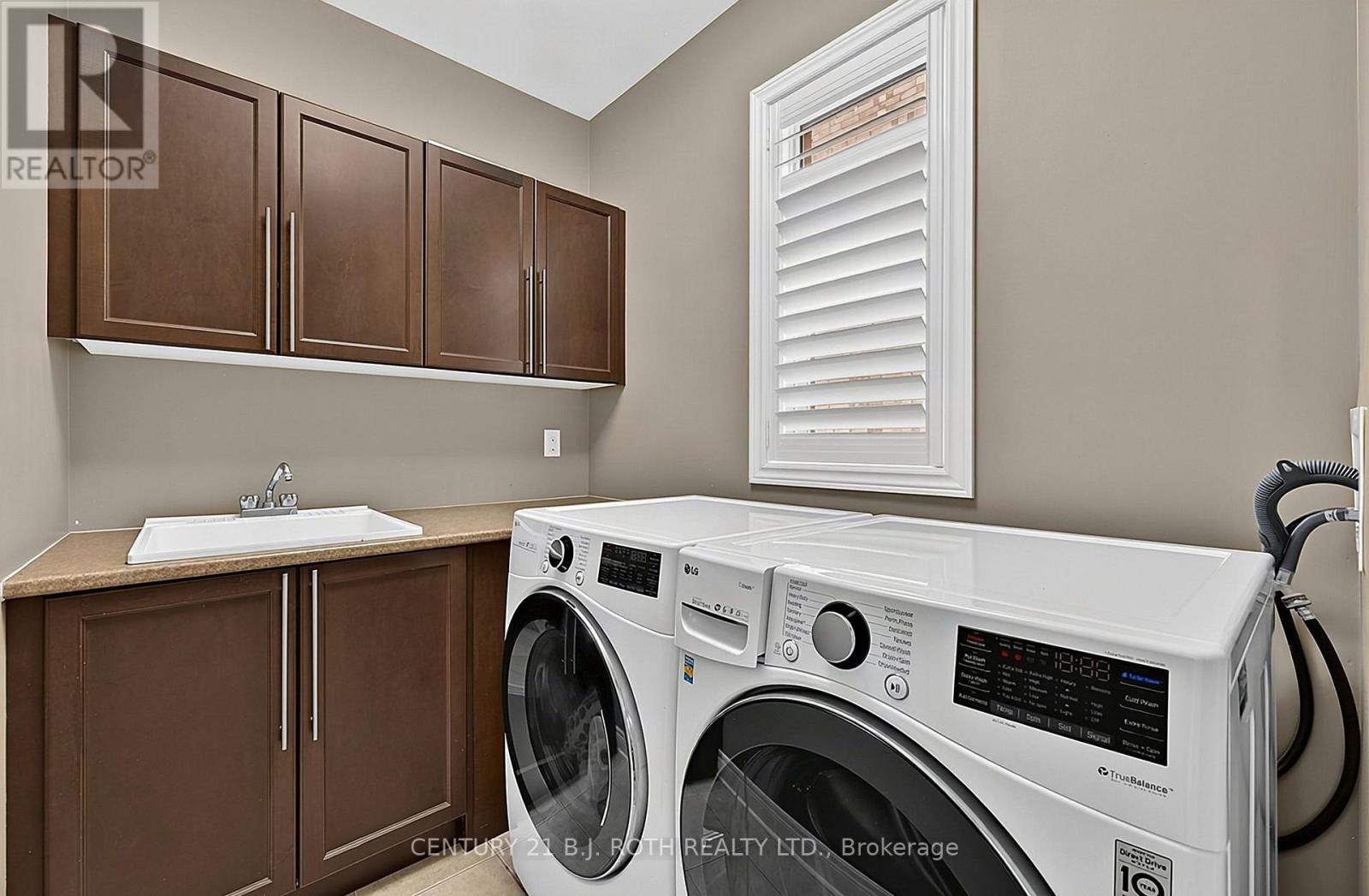 81 Royal Park Boulevard Property Photo 19