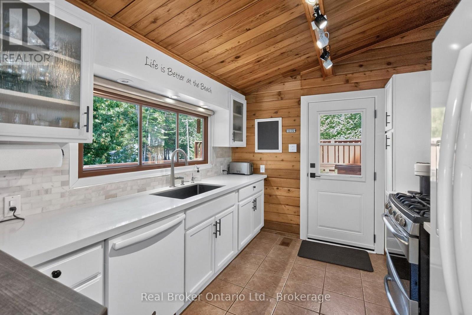 121 Lefaive Road Property Photo 16