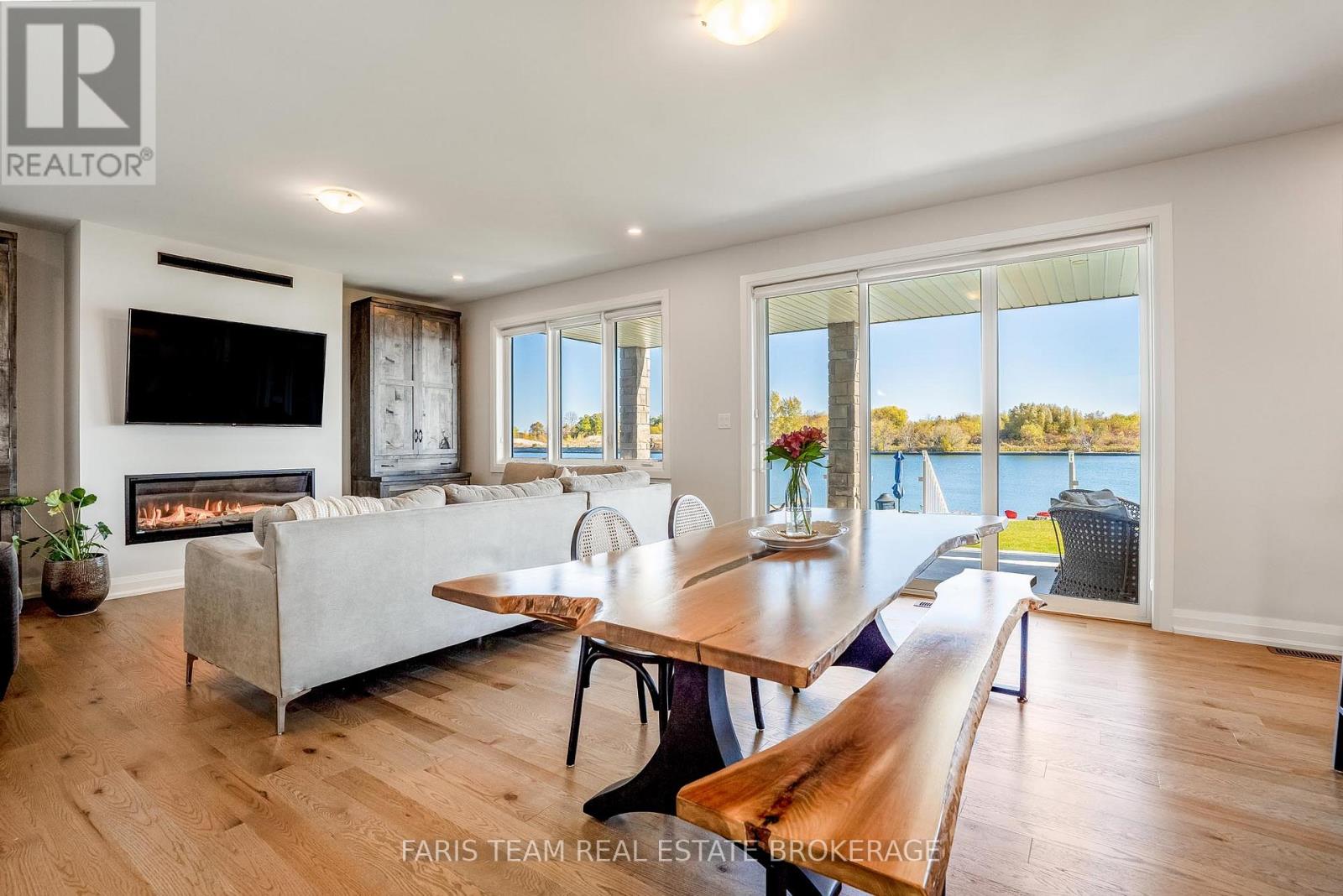 7 Dock Lane Property Photo 11