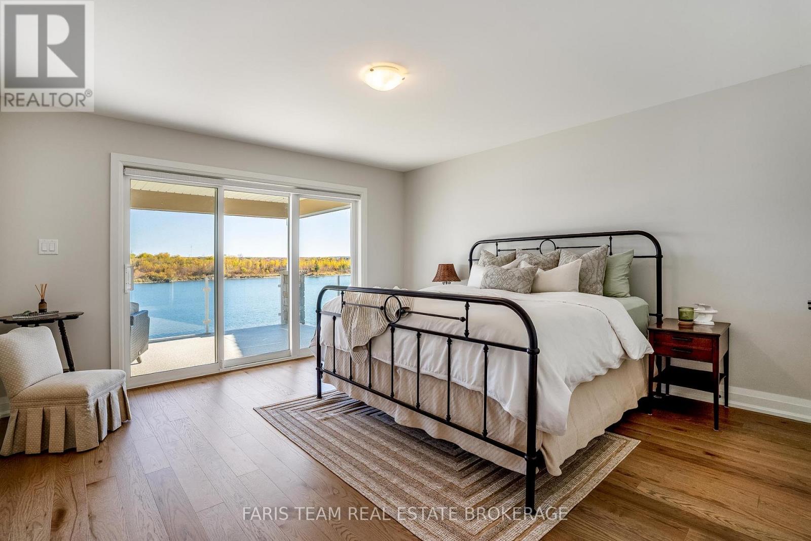 7 Dock Lane Property Photo 15