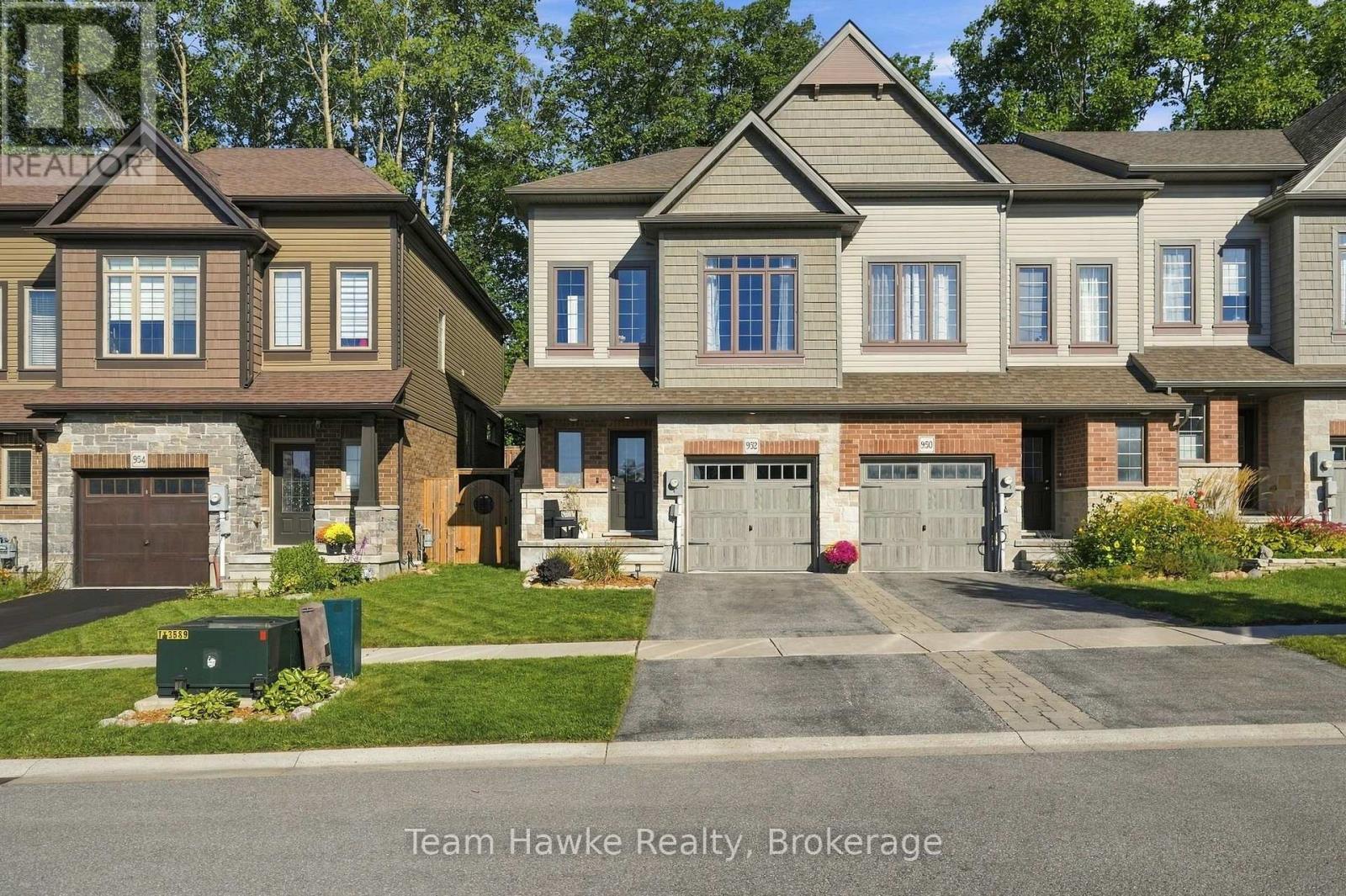 952 Cook Drive Property Photo 1