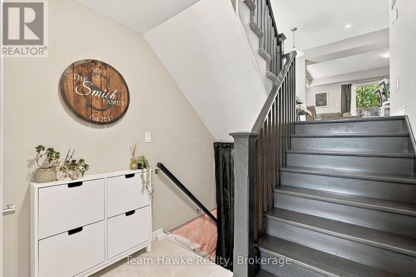 952 Cook Drive Property Photo 7