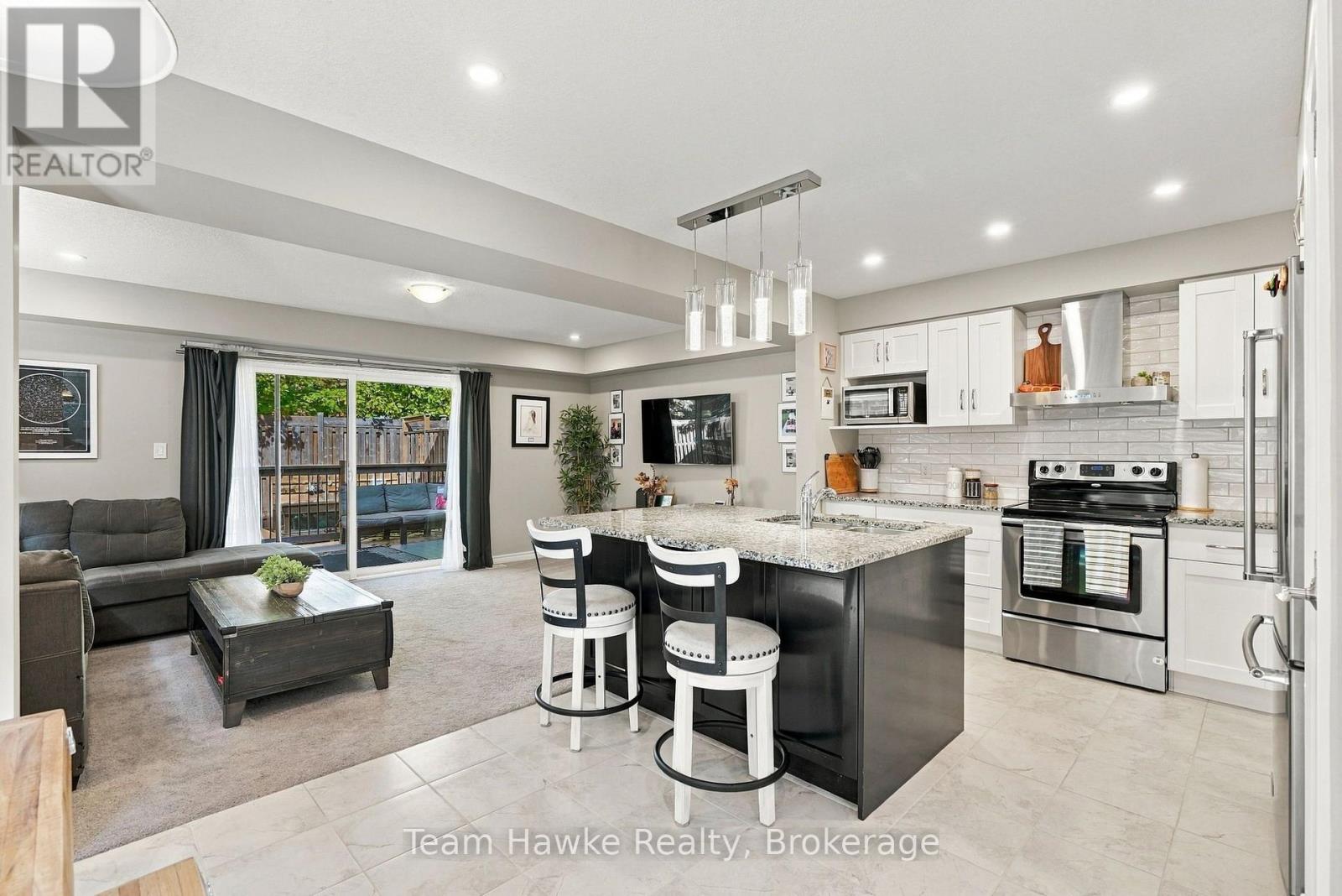 952 Cook Drive Property Photo 8