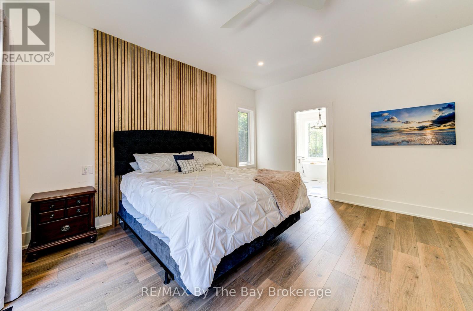 95 Spruce Street Property Photo 8