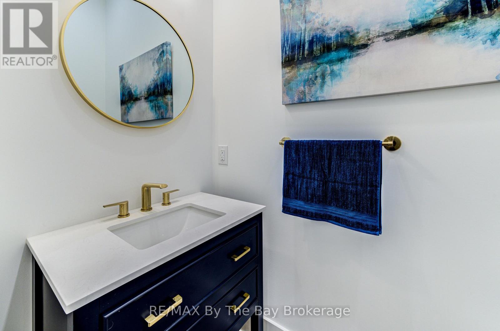95 Spruce Street Property Photo 28