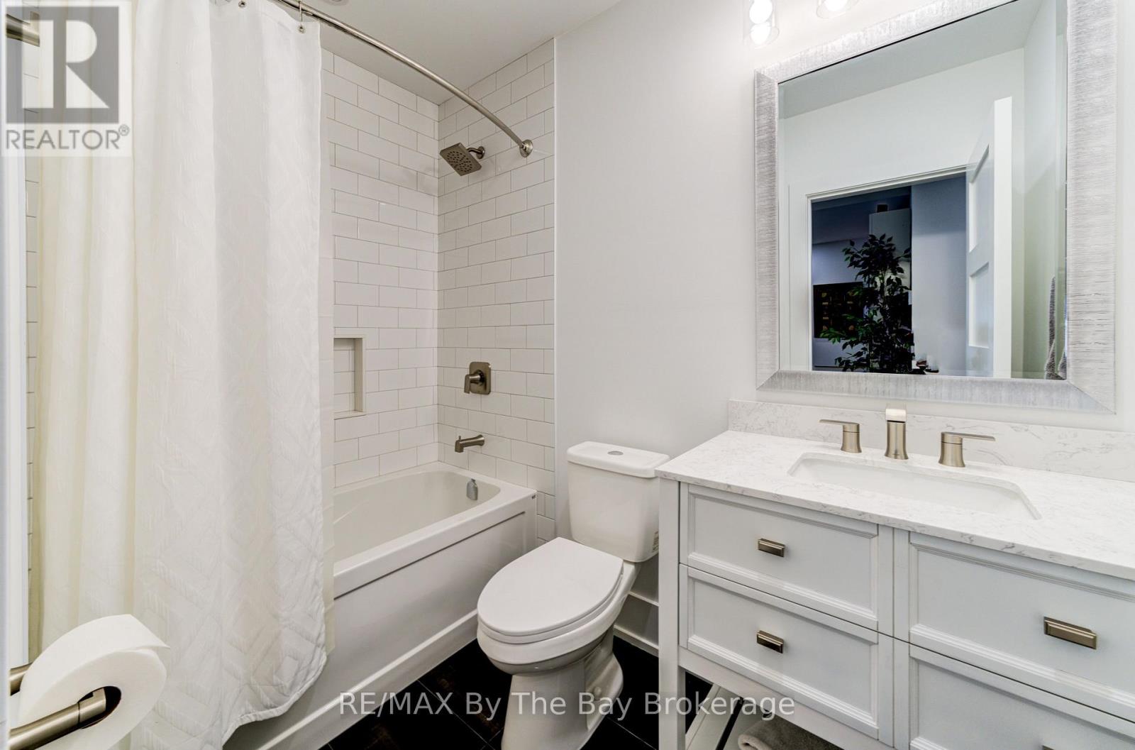 95 Spruce Street Property Photo 43