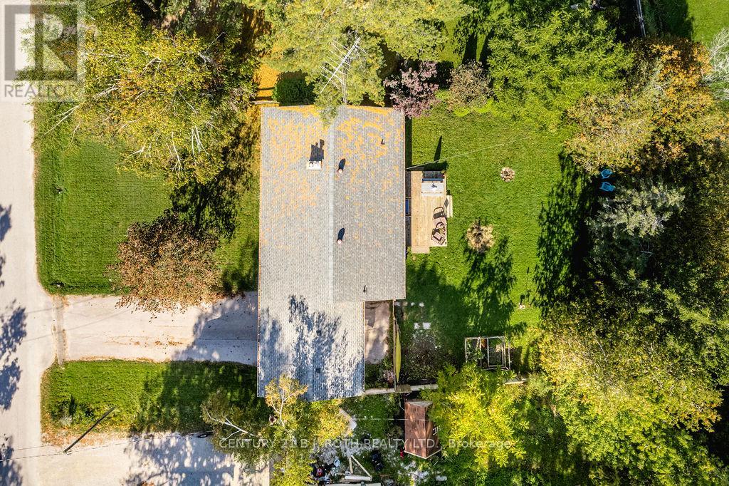 61 Ward Avenue Property Photo 36