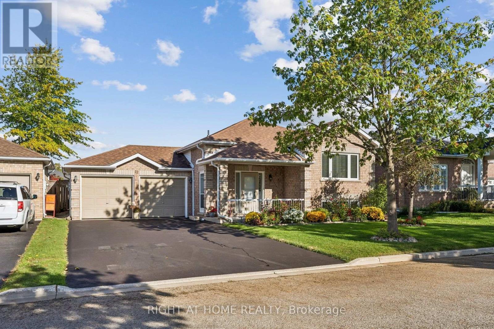12 Player Drive Property Photo 2