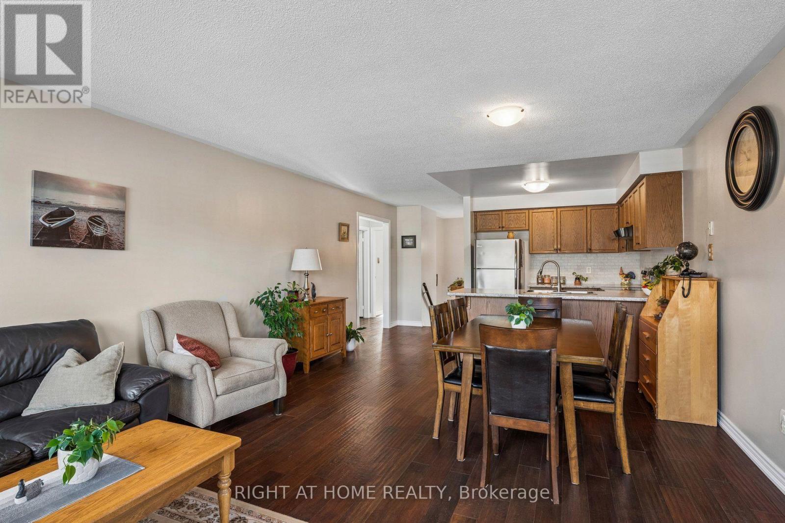 12 Player Drive Property Photo 10