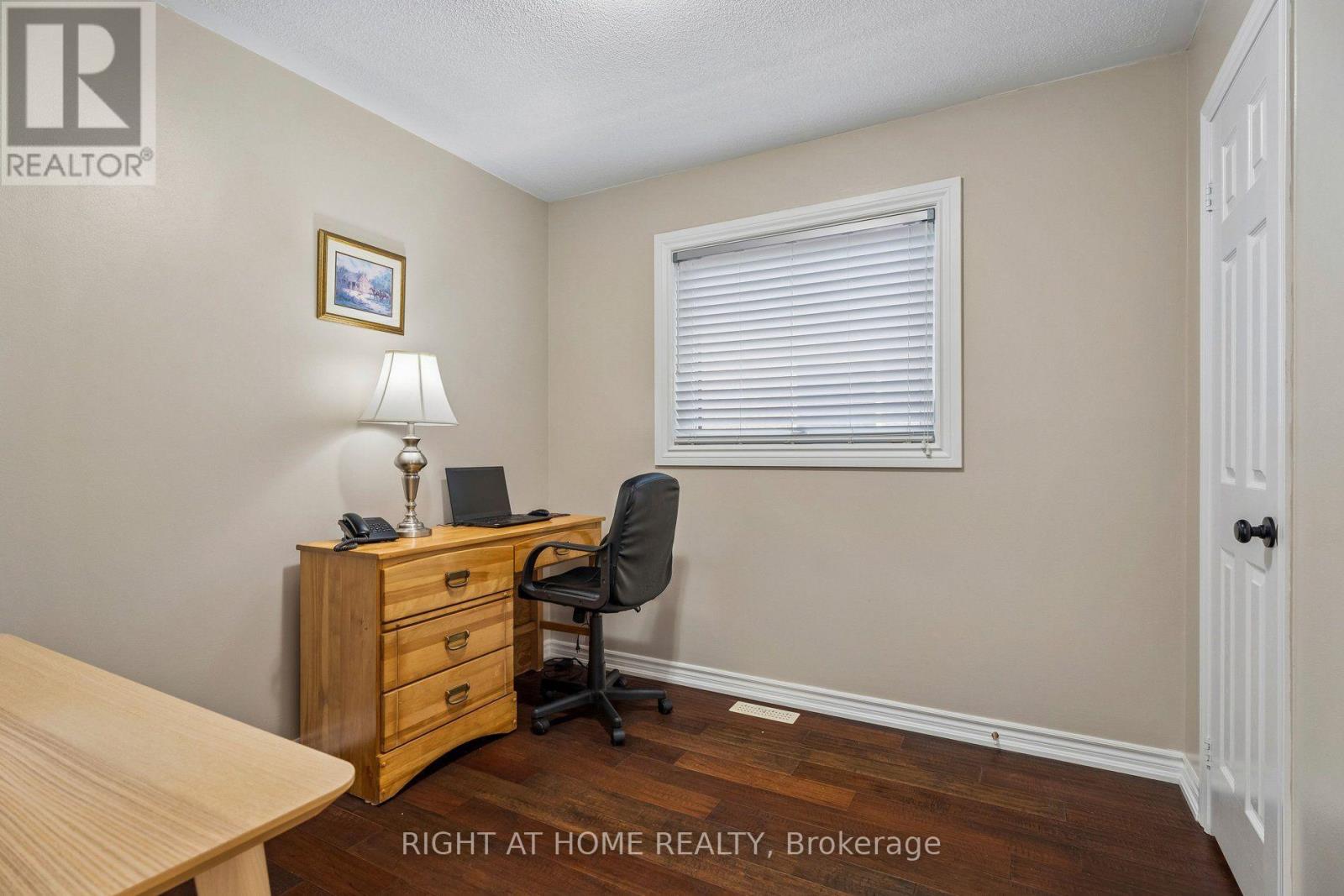 12 Player Drive Property Photo 22
