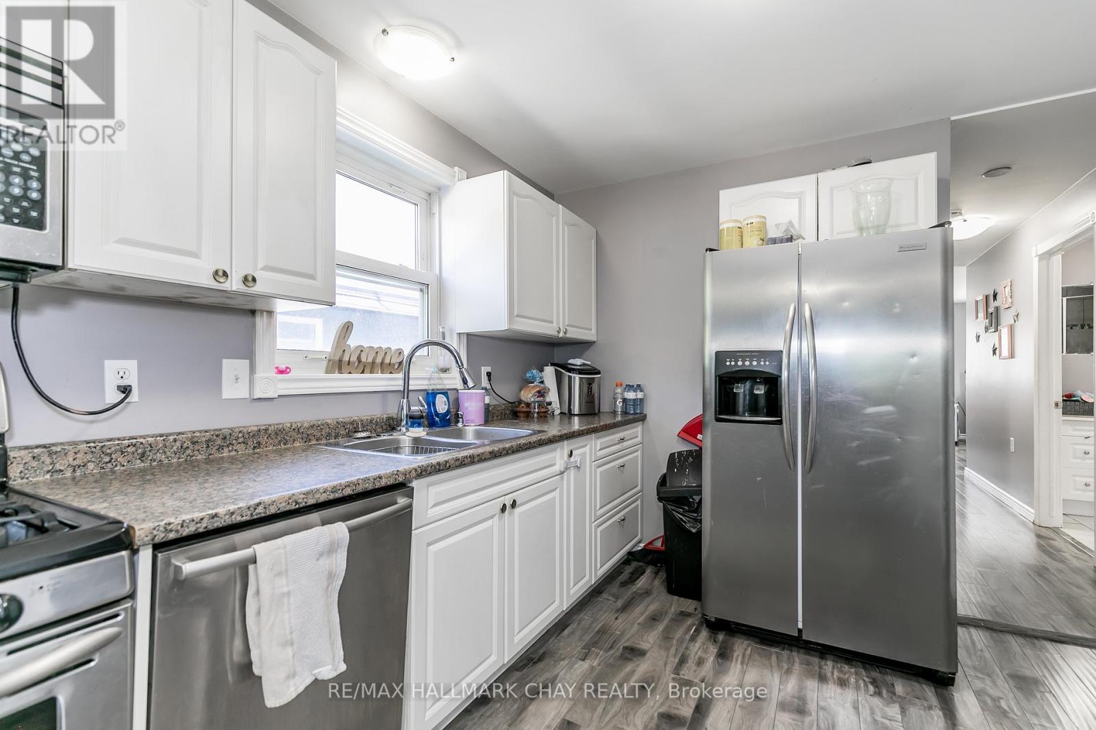 226 Queen Street Property Photo 7