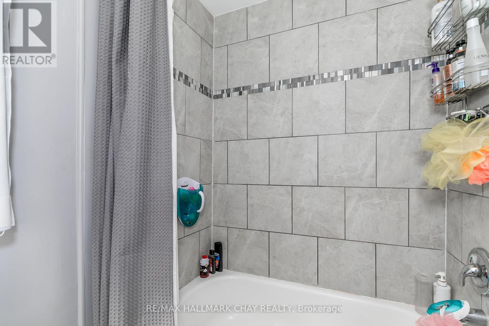 226 Queen Street Property Photo 14