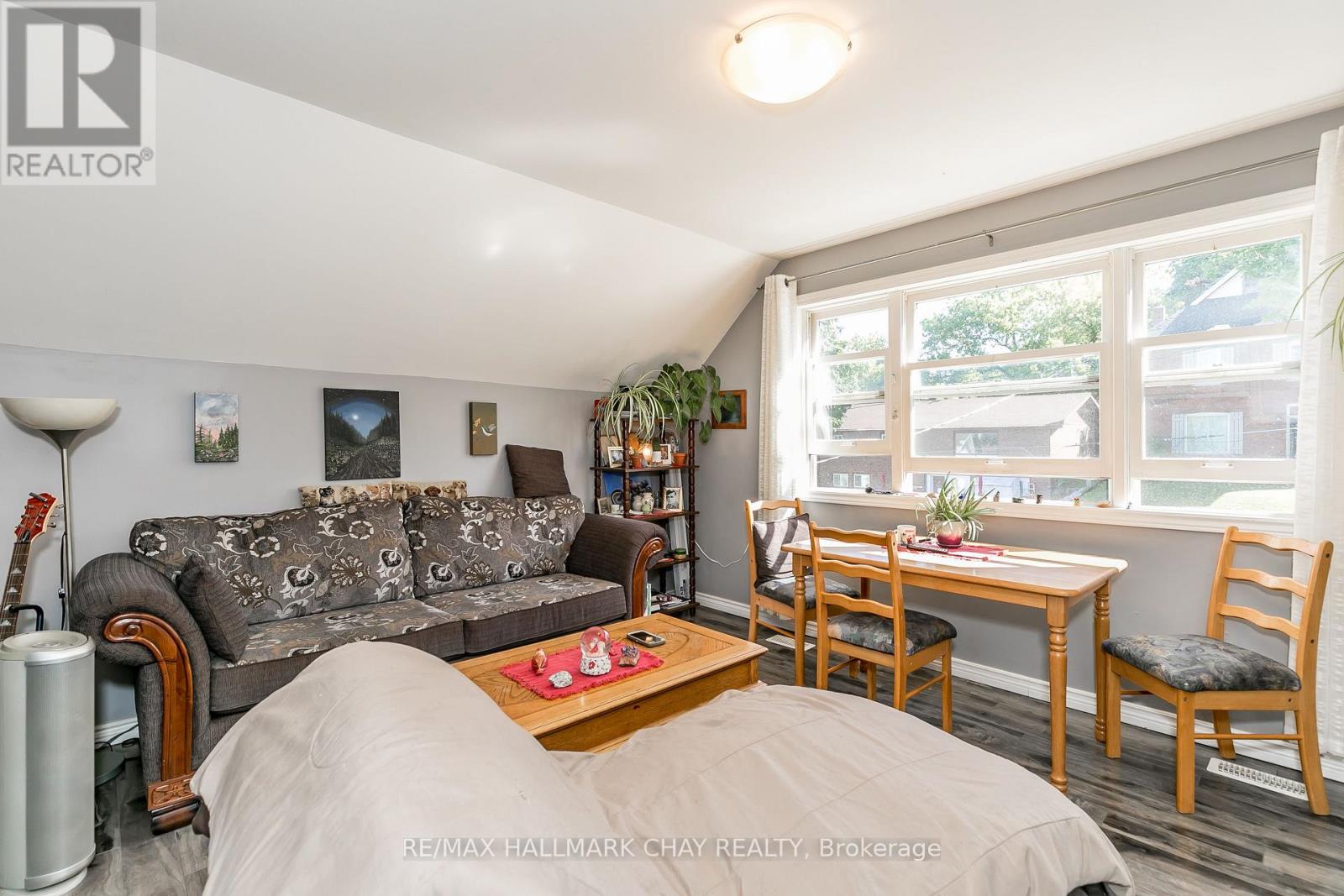 226 Queen Street Property Photo 17