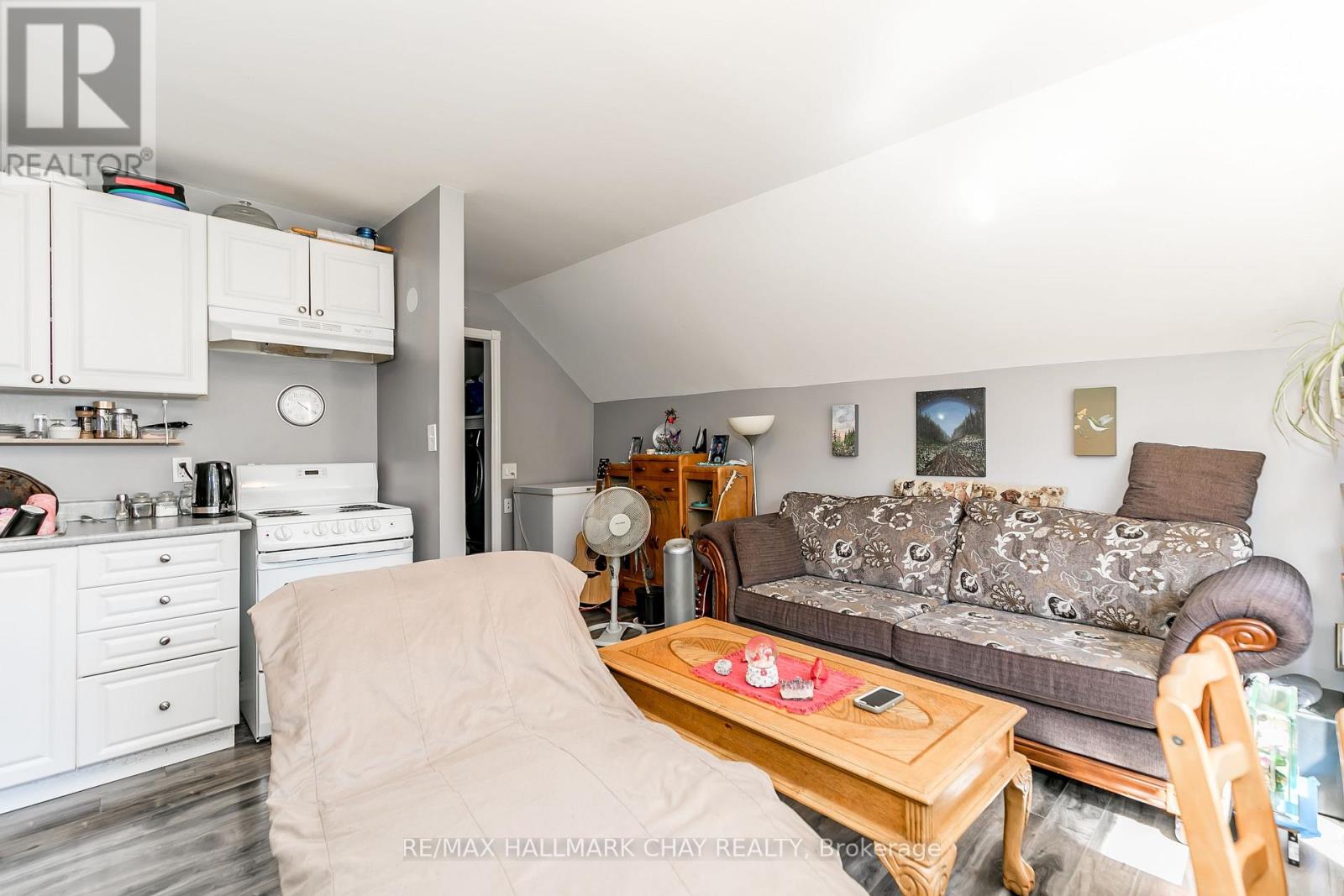 226 Queen Street Property Photo 18