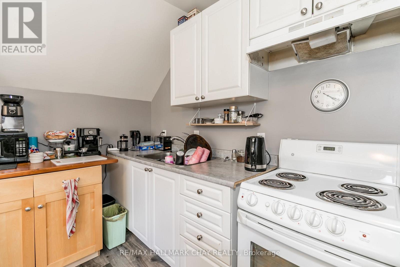 226 Queen Street Property Photo 21
