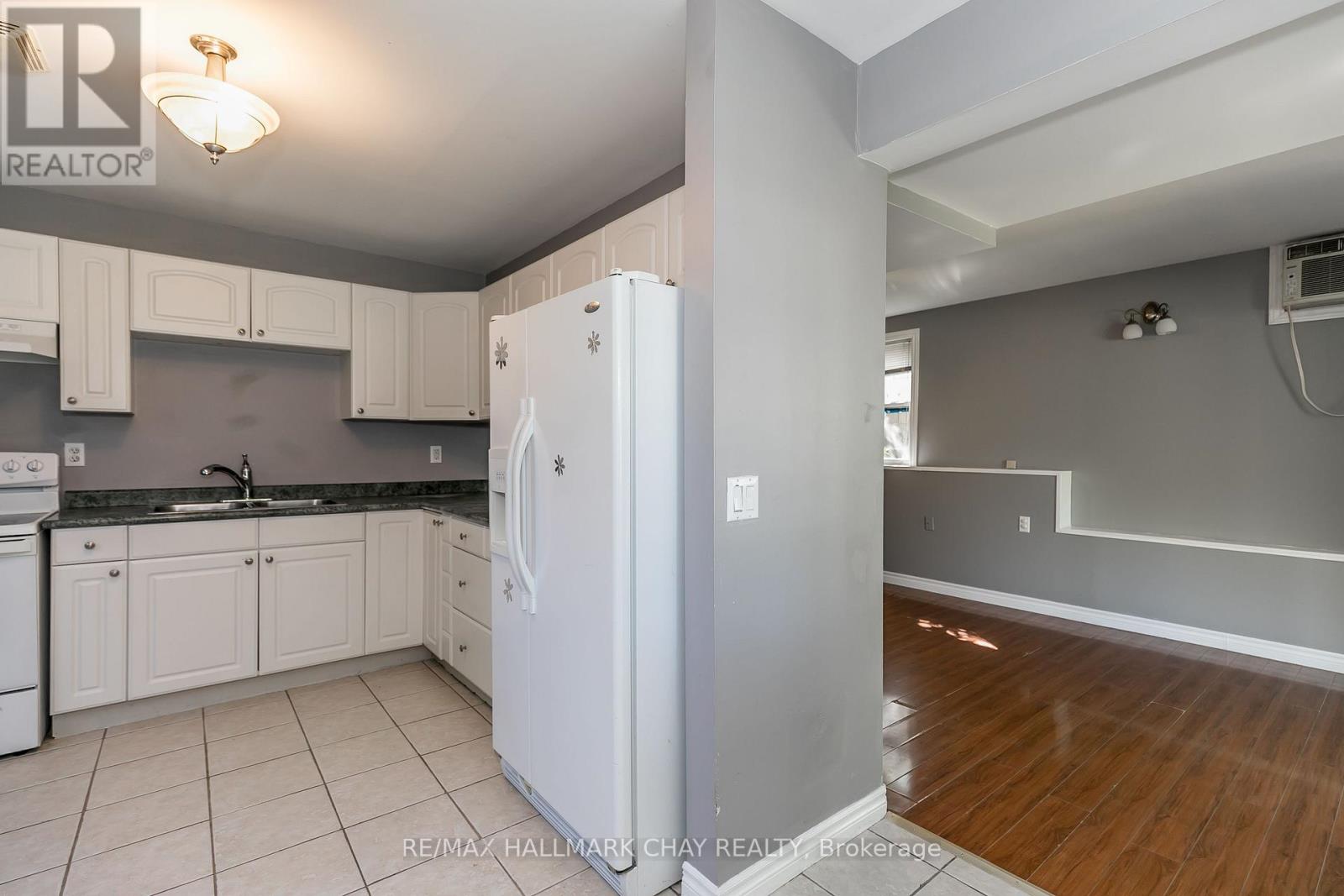 226 Queen Street Property Photo 35
