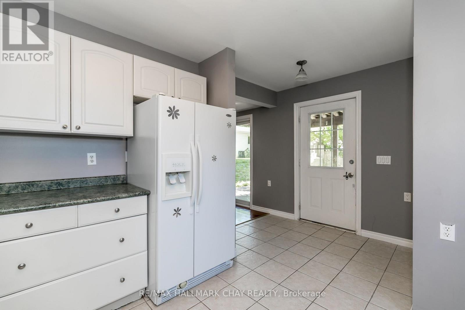 226 Queen Street Property Photo 39