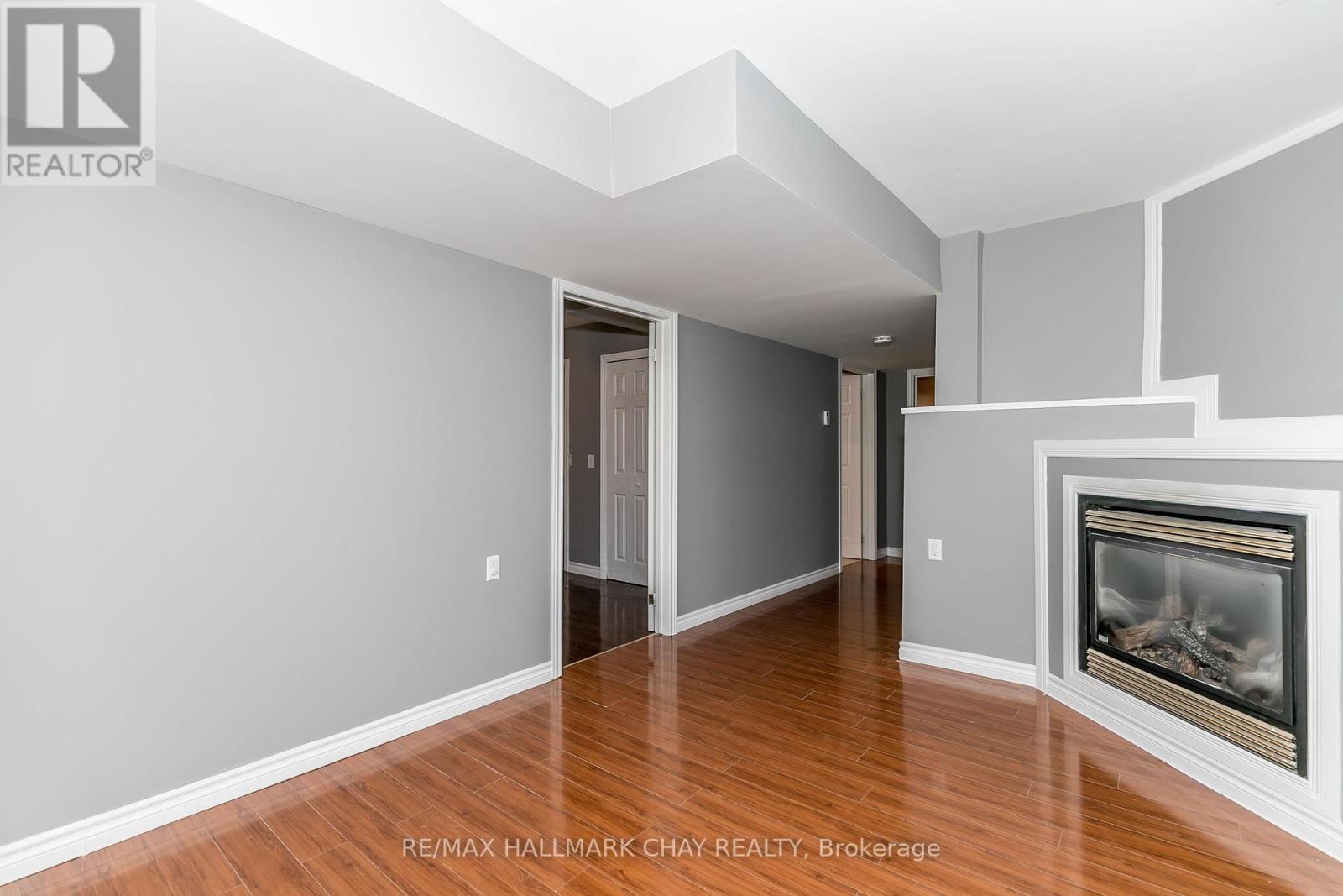226 Queen Street Property Photo 43
