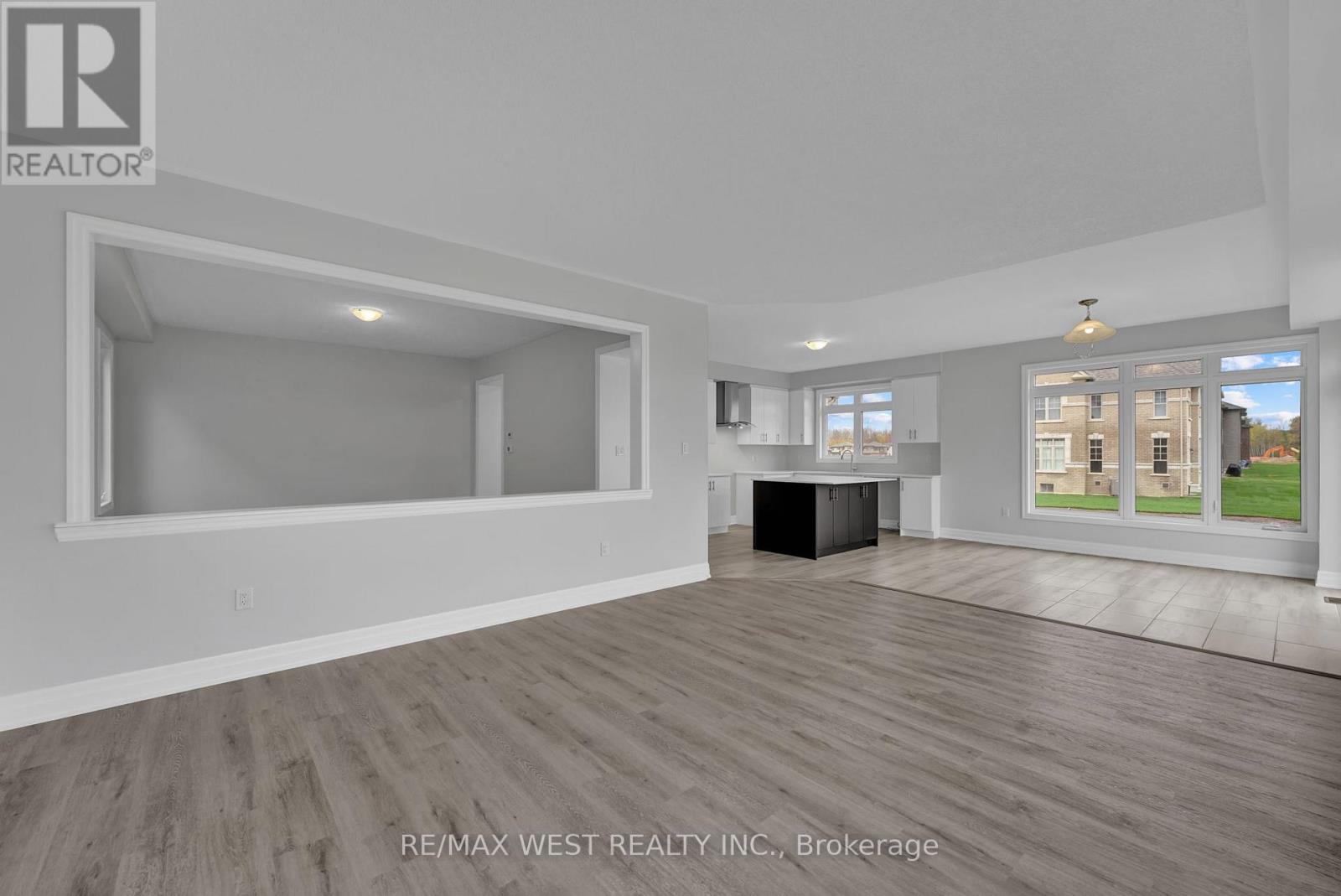 160 Union Boulevard Property Photo 11