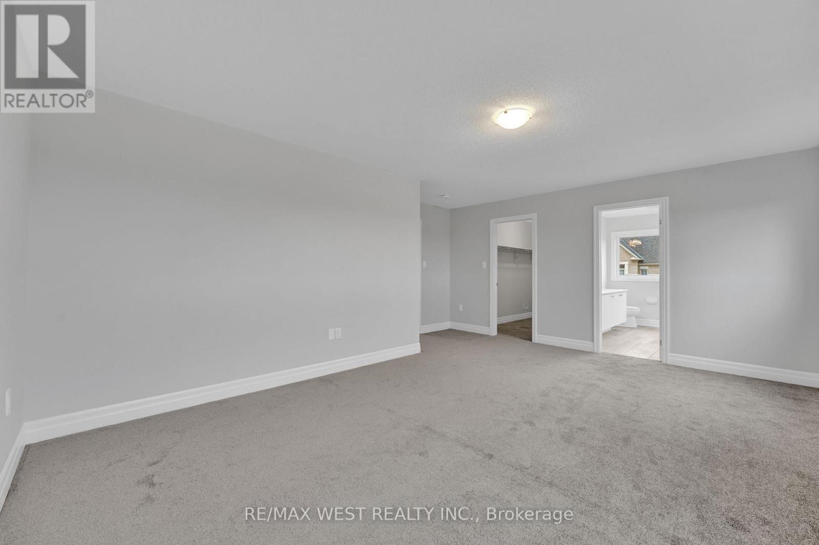 160 Union Boulevard Property Photo 24
