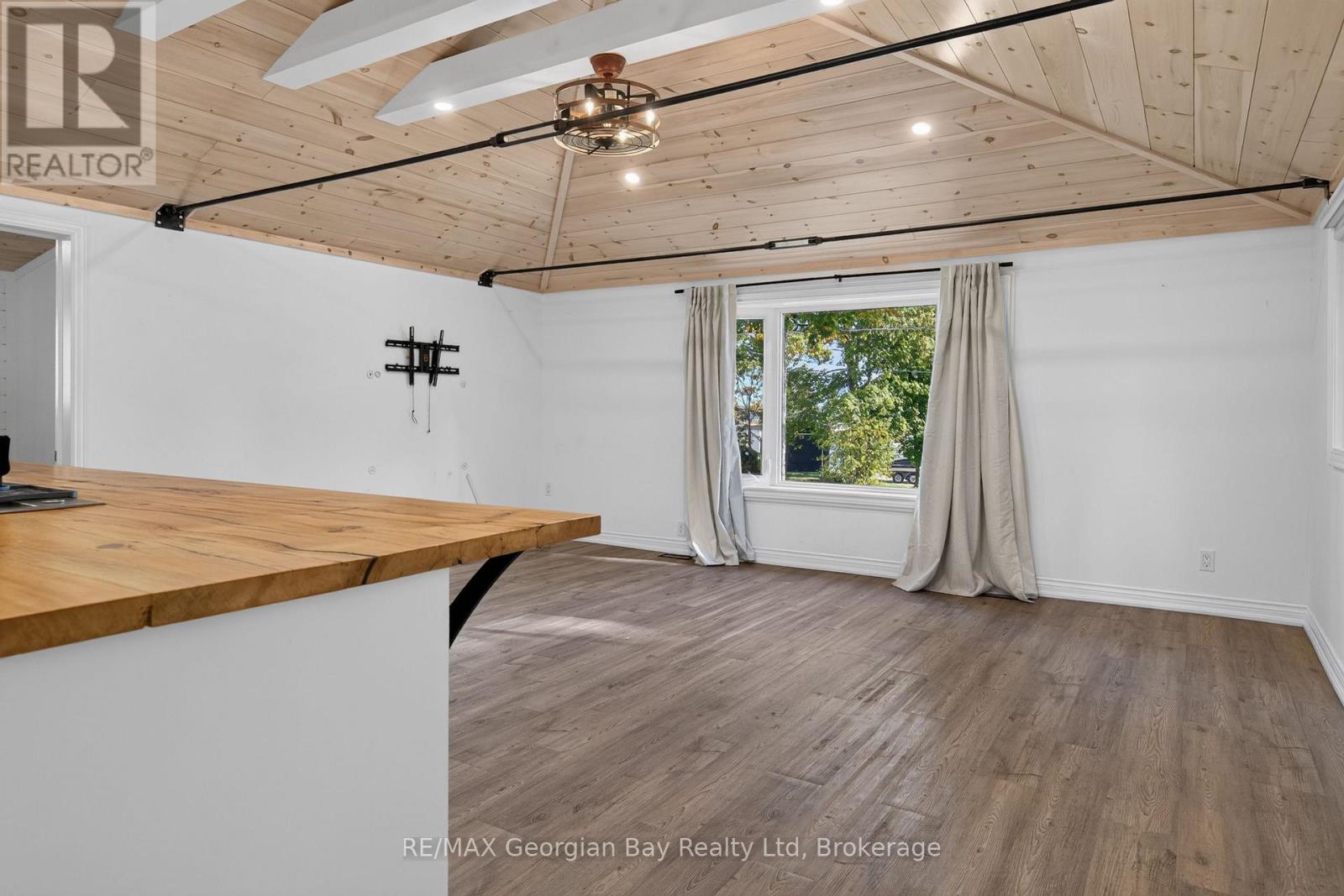 18 Sallows Drive Property Photo 10