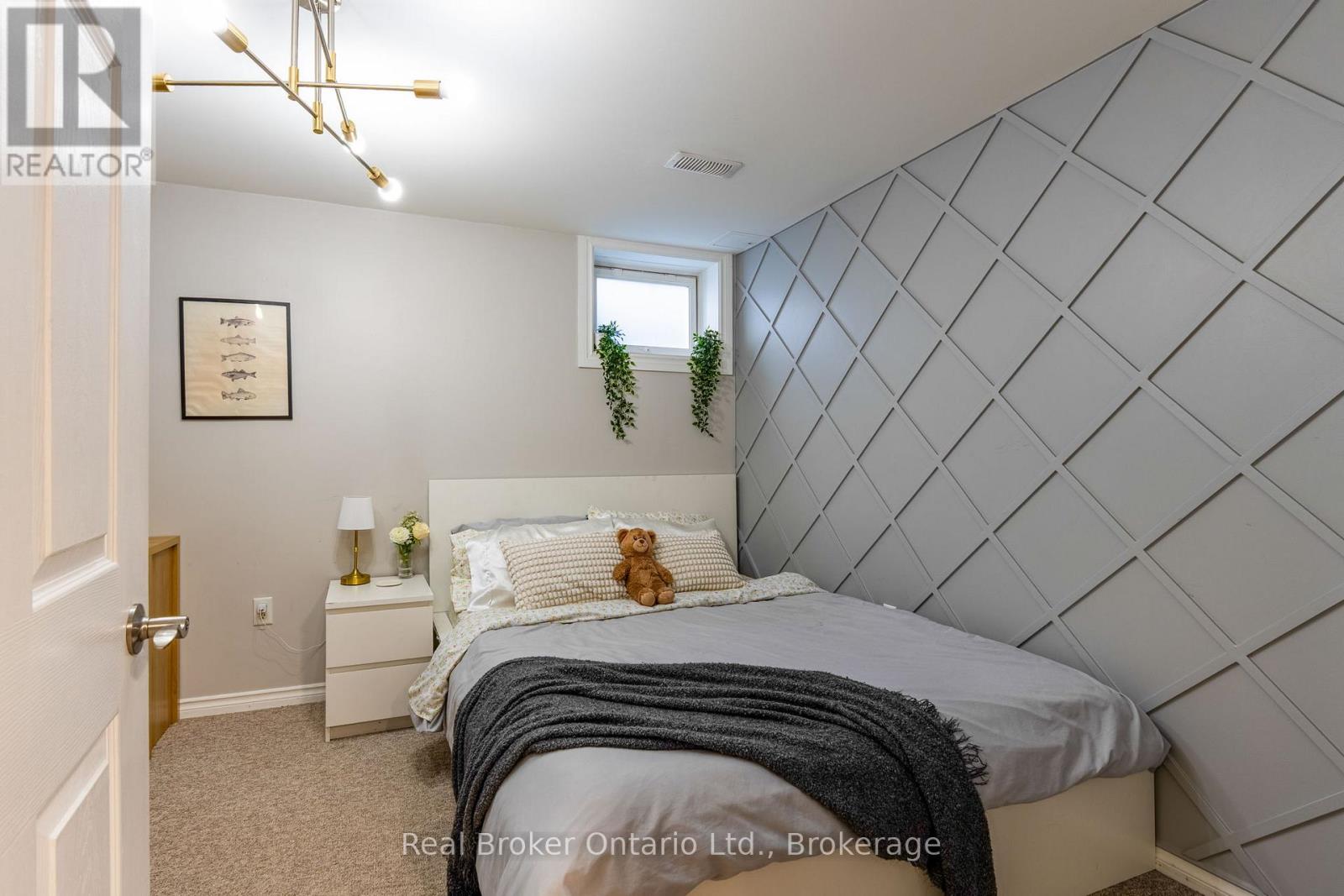 44 Monarchy Street Property Photo 13