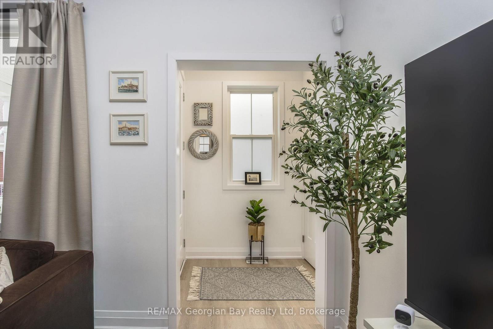 16 Danielle Crescent Property Photo 8