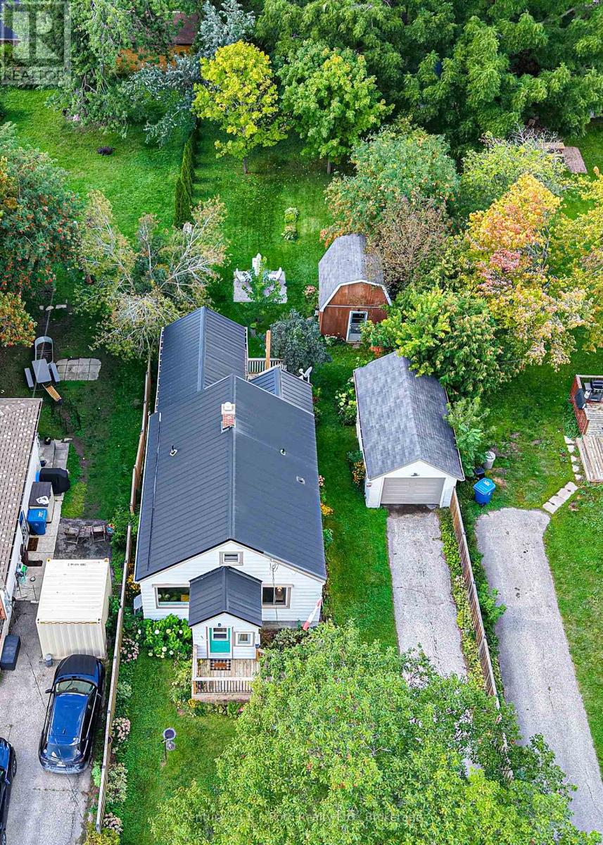 331 Moffat Street Property Photo 3