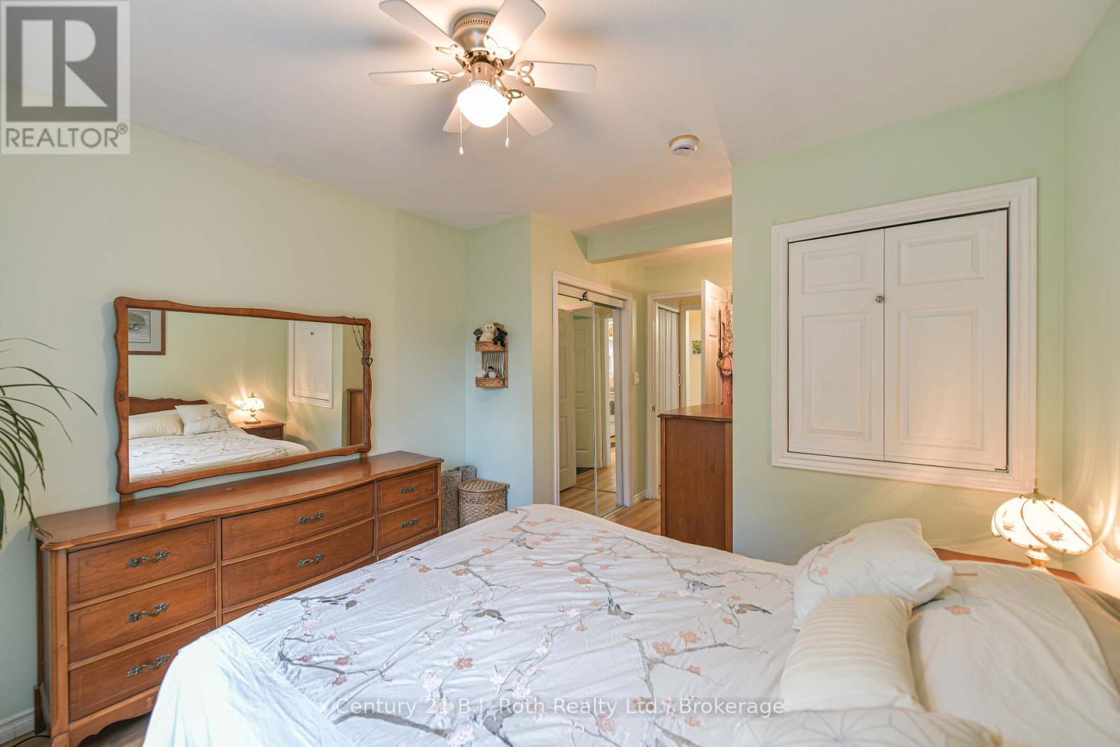 331 Moffat Street Property Photo 19