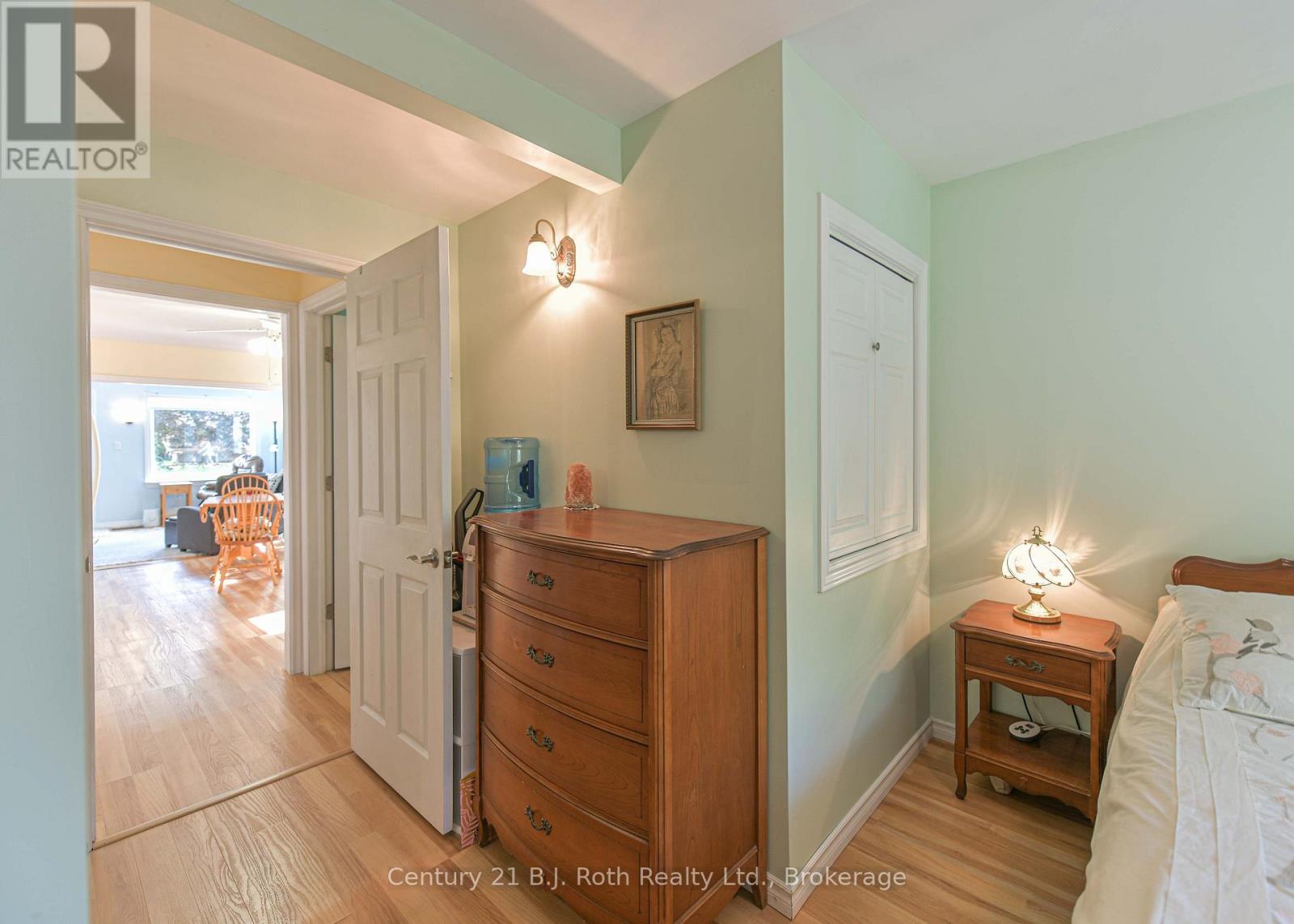 331 Moffat Street Property Photo 20