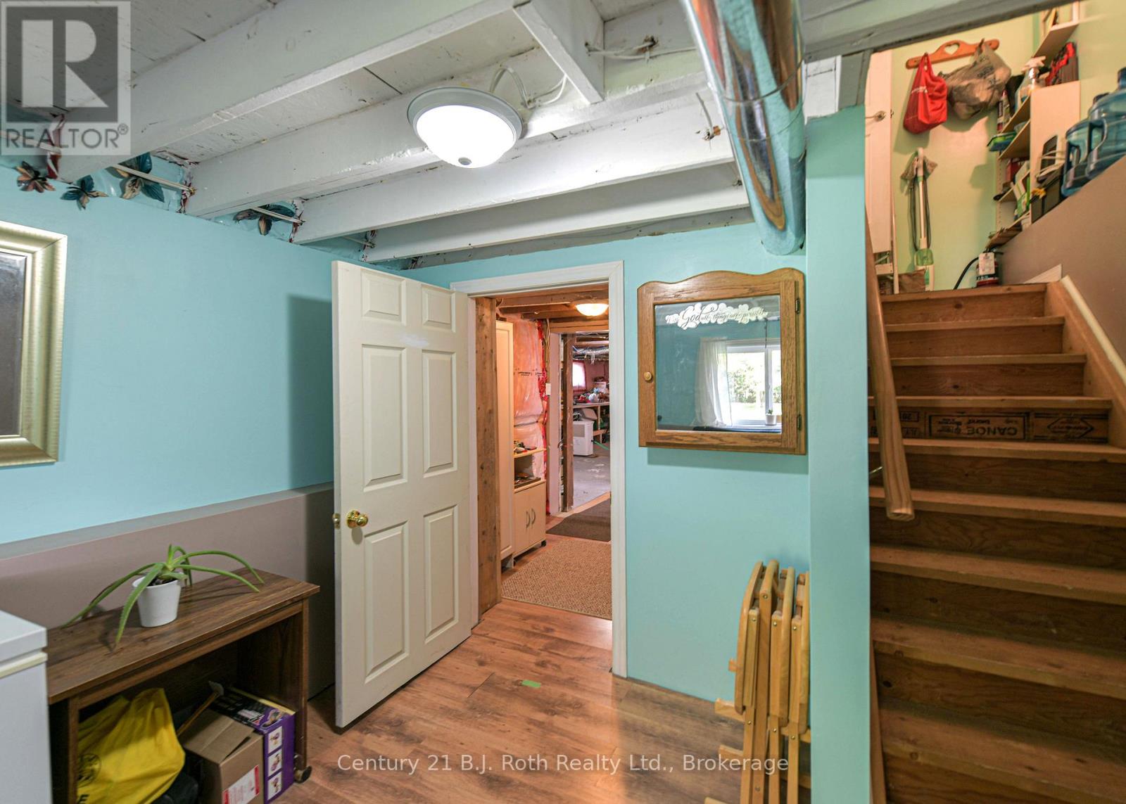 331 Moffat Street Property Photo 29