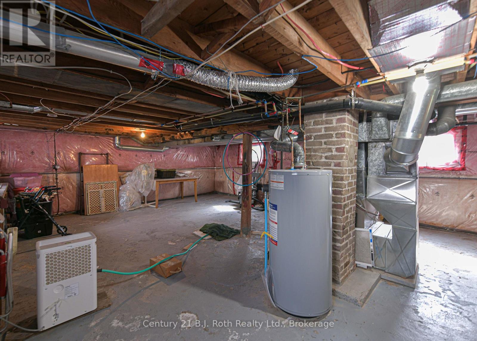 331 Moffat Street Property Photo 30